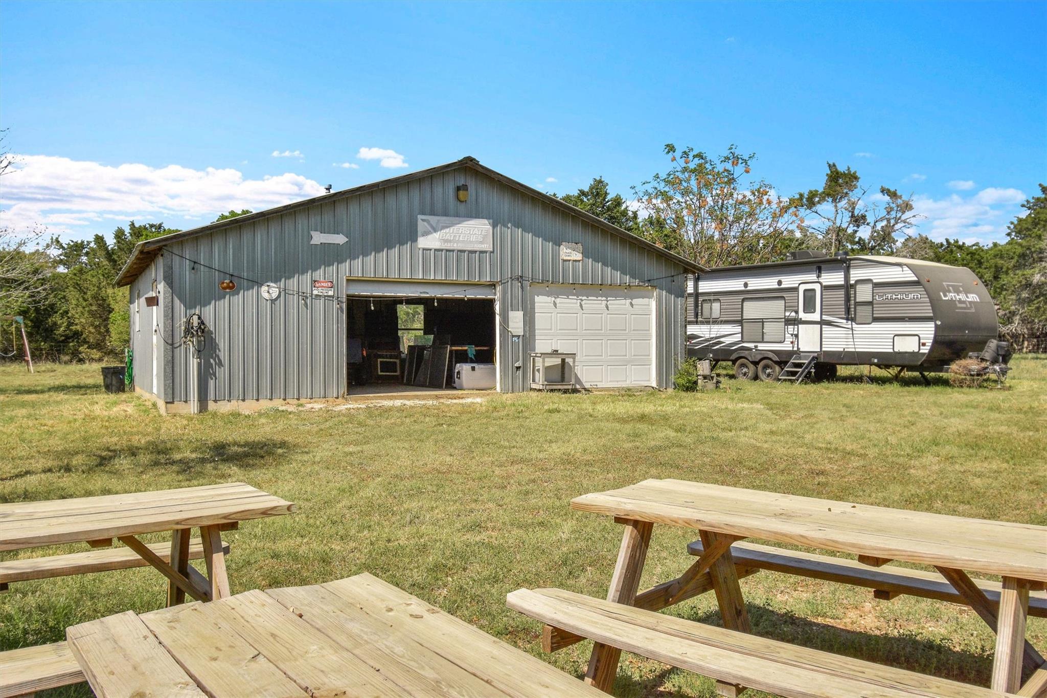 801 Live Oak Trl, Liberty Hill, TX 78642