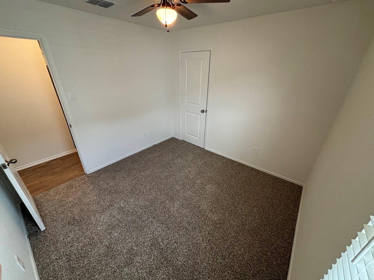 189 Bull Lake Cir, Buda, TX 78610