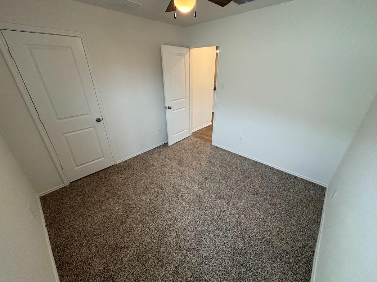 189 Bull Lake Cir, Buda, TX 78610