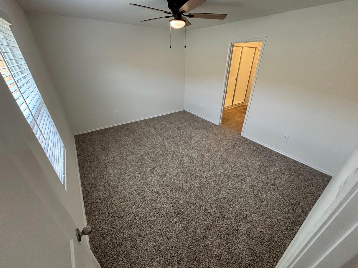 189 Bull Lake Cir, Buda, TX 78610