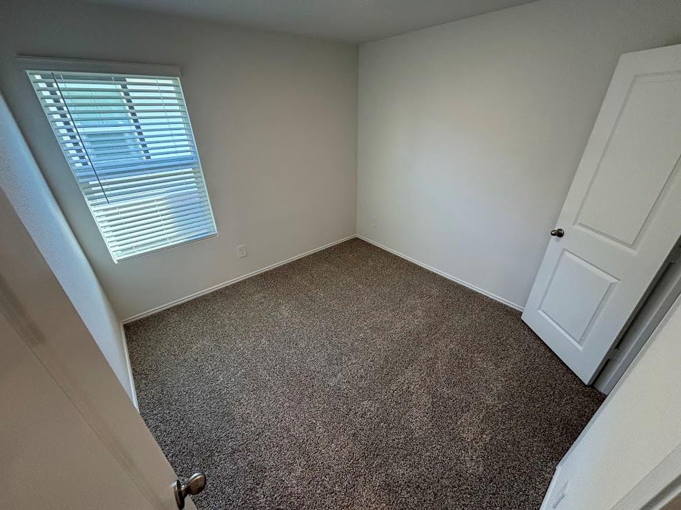 189 Bull Lake Cir, Buda, TX 78610