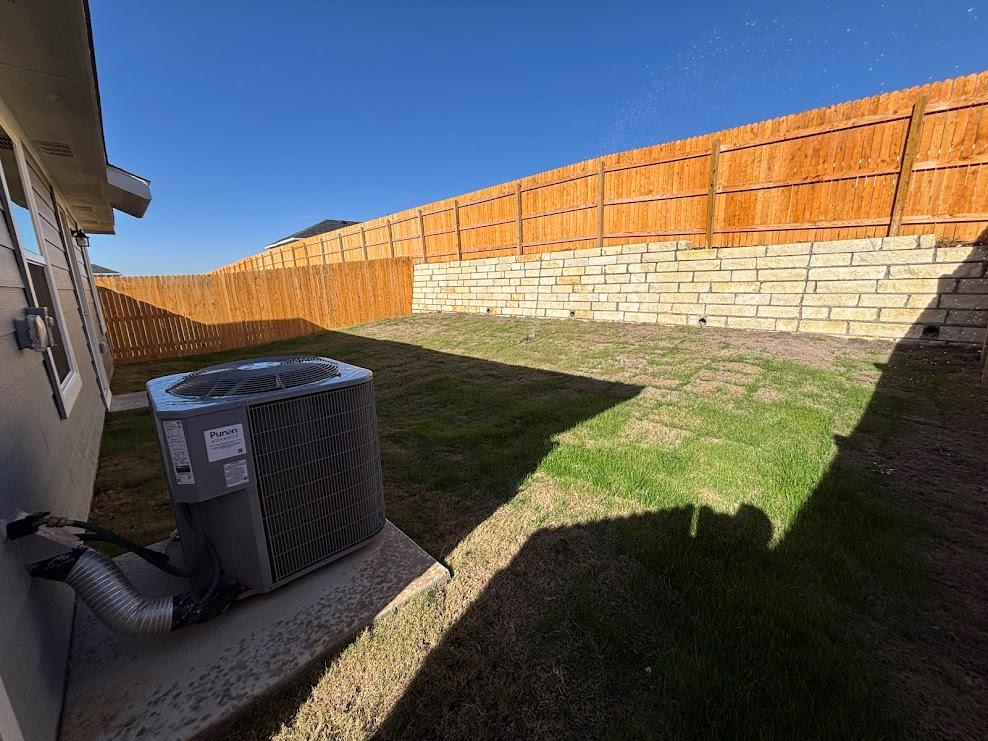 189 Bull Lake Cir, Buda, TX 78610