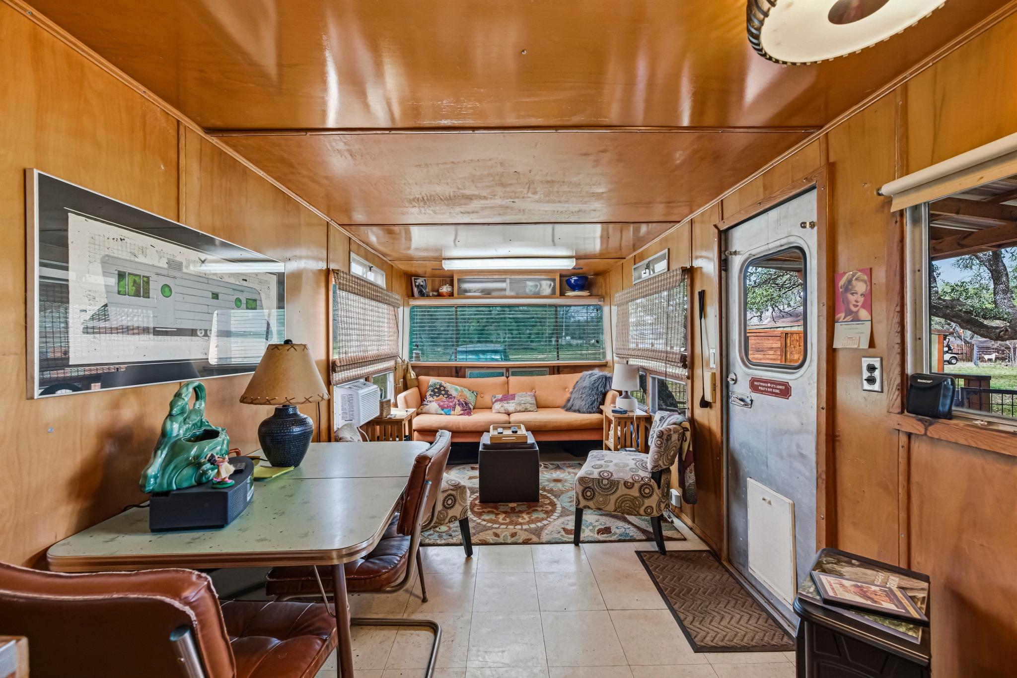 600 Misti Ln, Driftwood, TX 78619