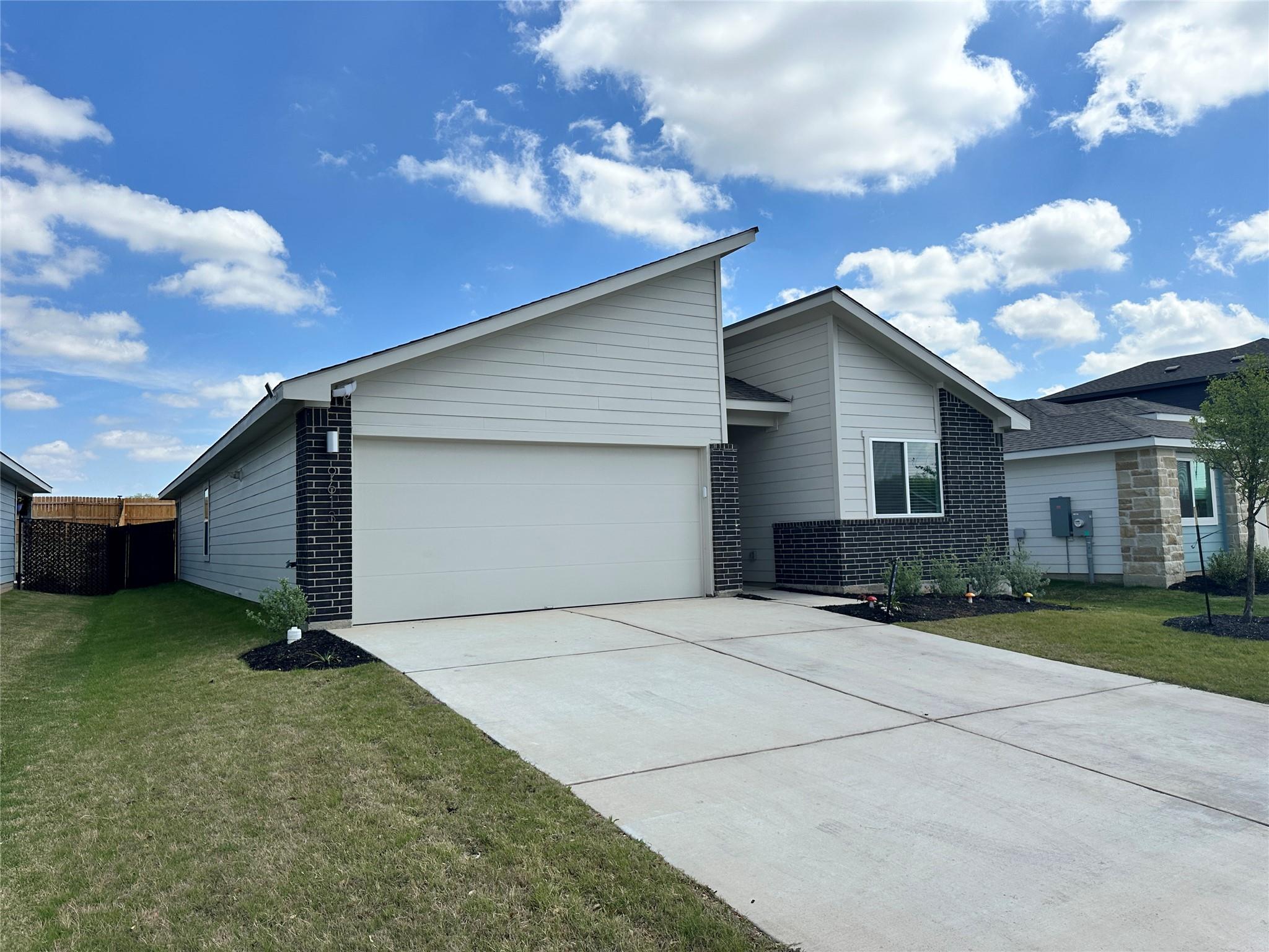 9613 Oxbow Strap Dr, Austin, TX 78724