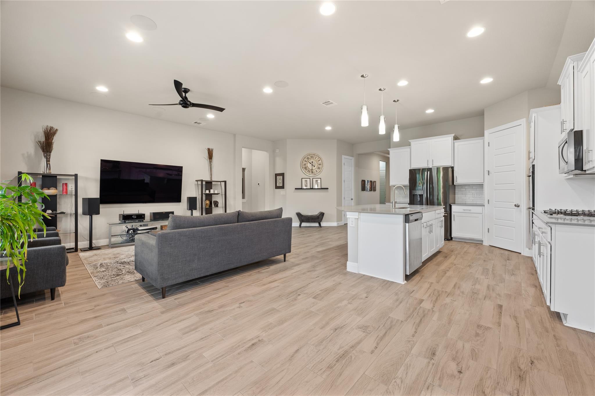 113 Orange Mimosa Ln, Leander, TX 78641