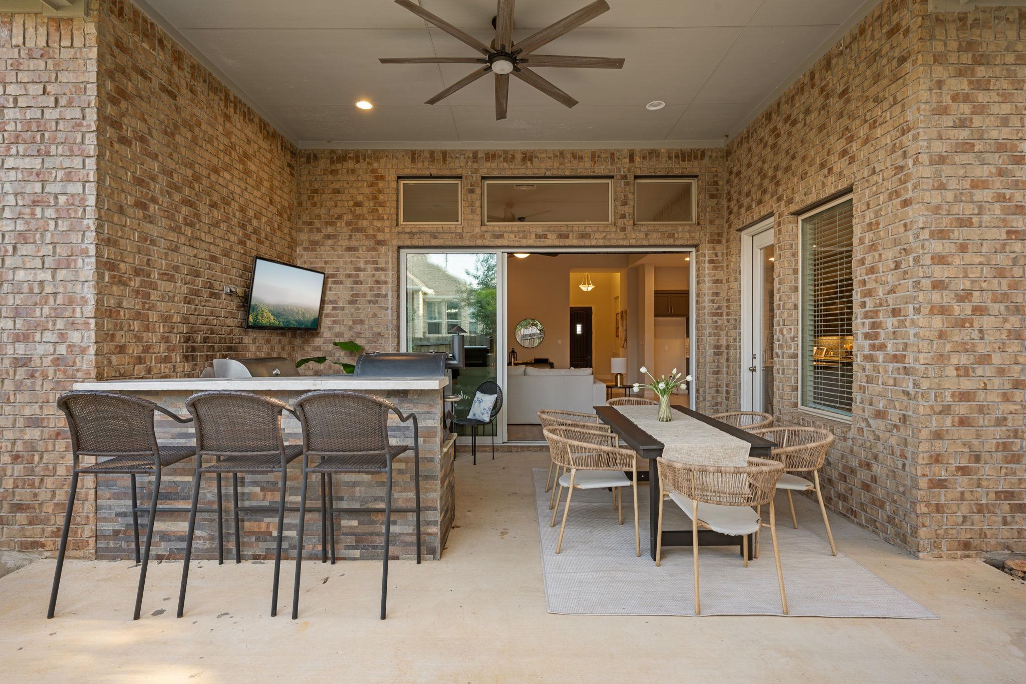 2433 Carretera Dr, Leander, TX 78641