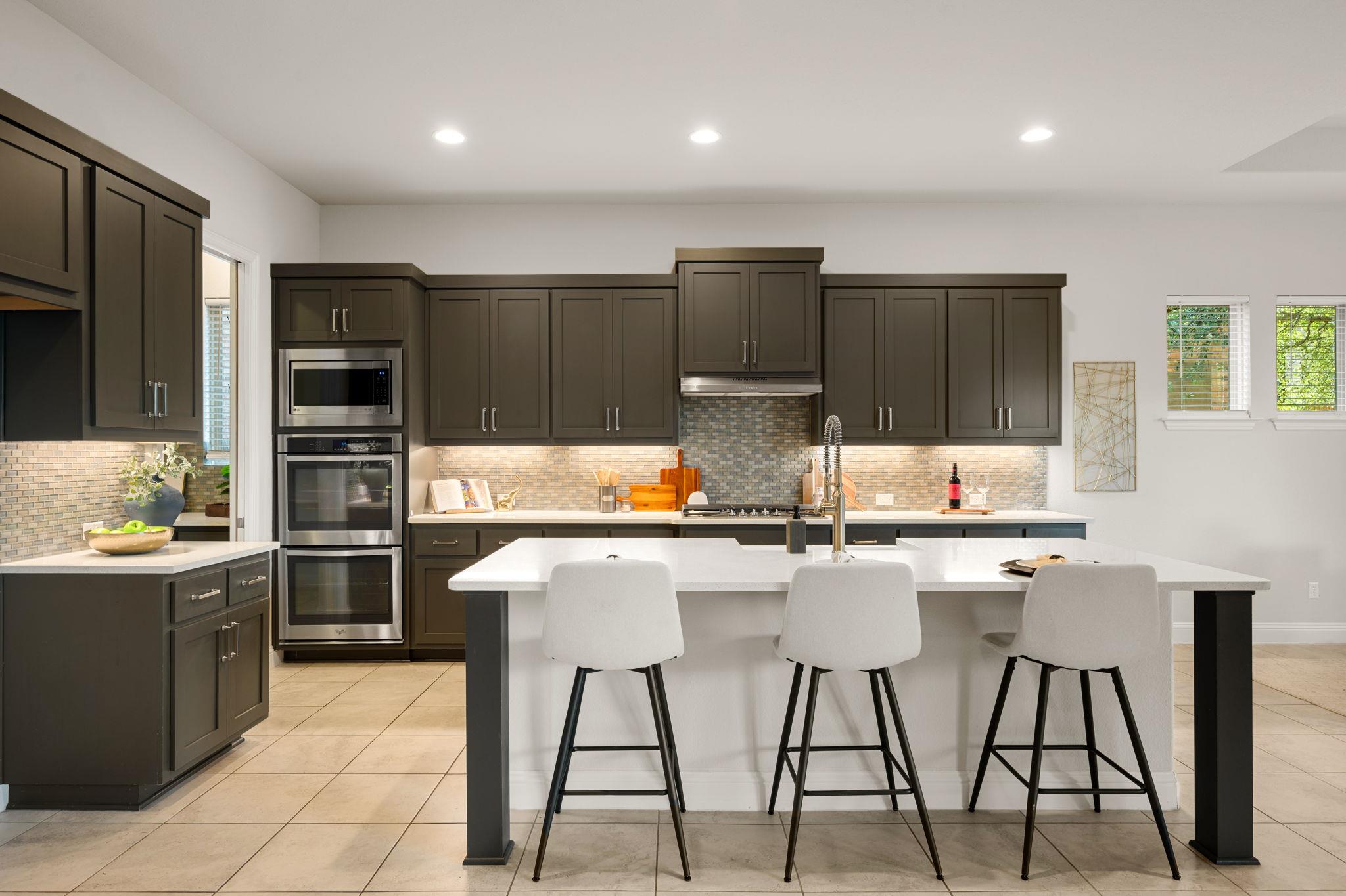 2433 Carretera Dr, Leander, TX 78641