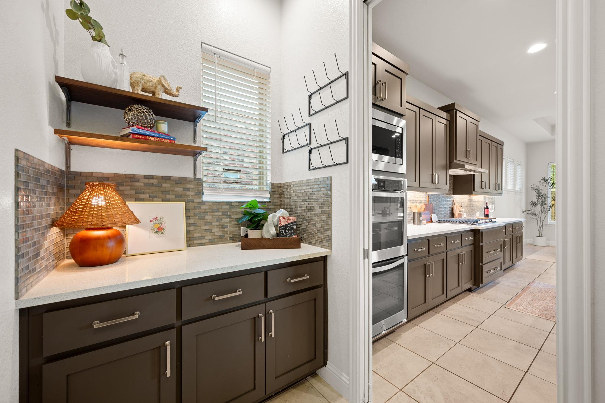 2433 Carretera Dr, Leander, TX 78641