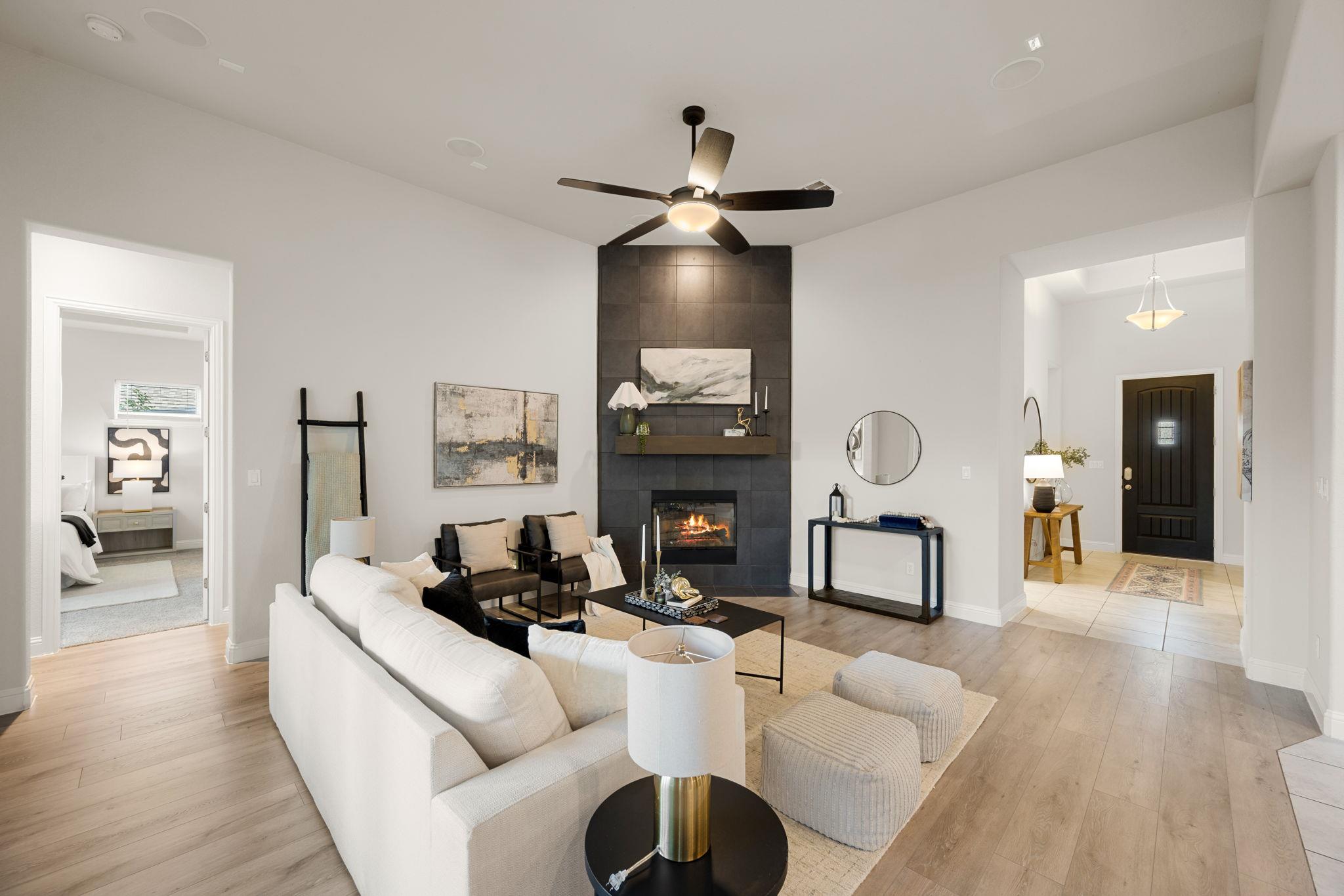 2433 Carretera Dr, Leander, TX 78641