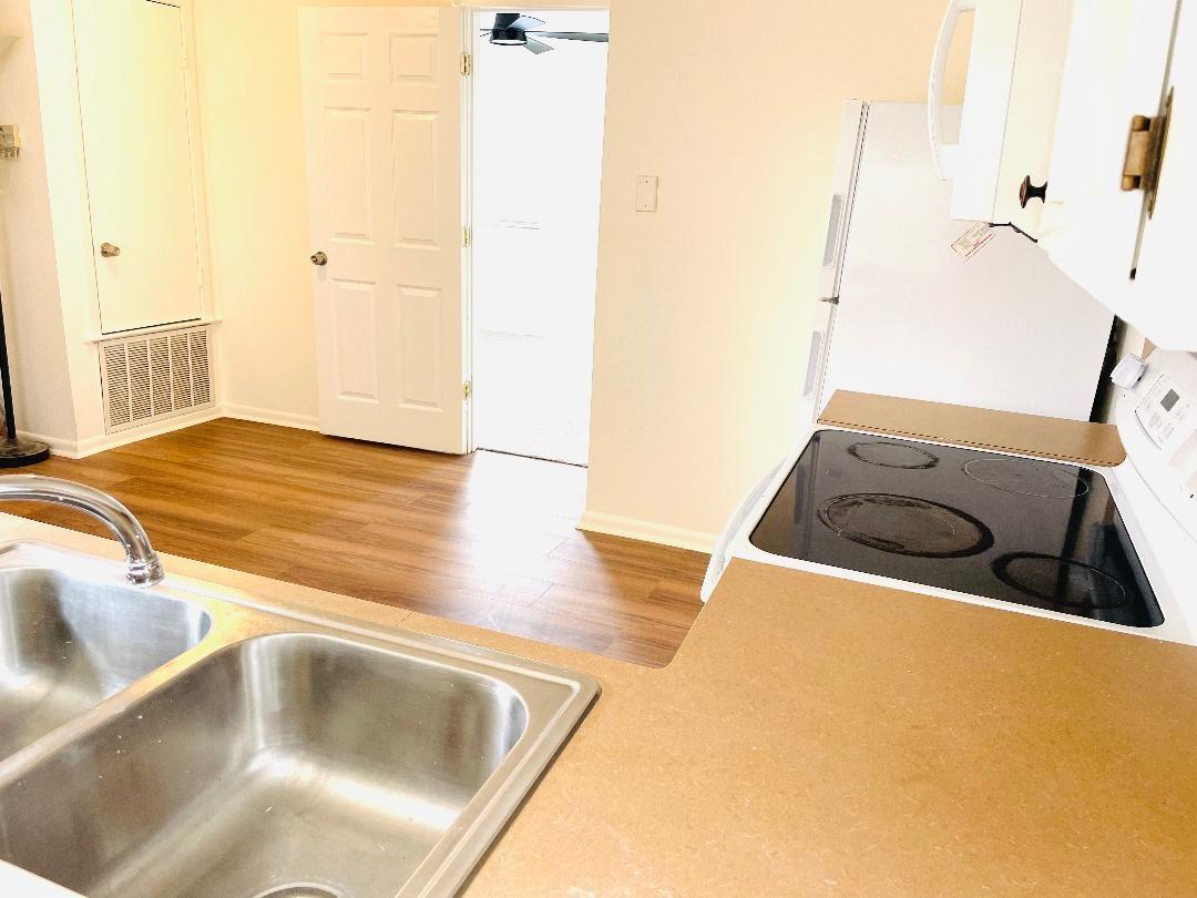 5608 Cougar Dr # 203, Austin, TX 78745