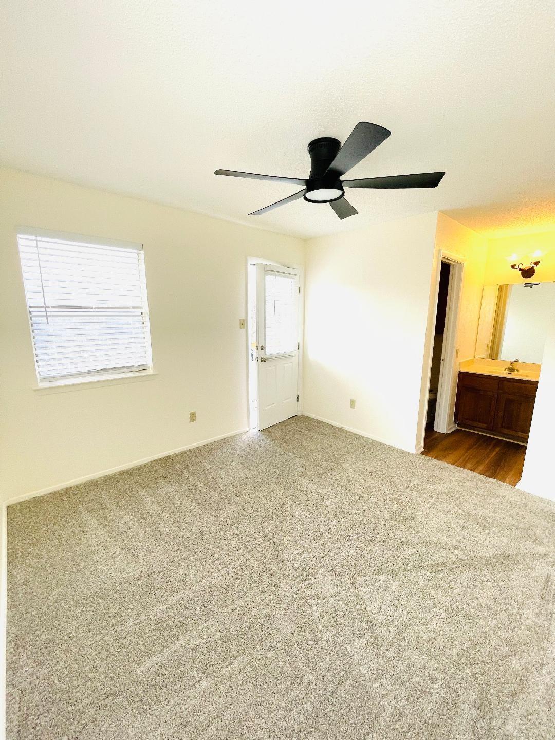 5608 Cougar Dr # 203, Austin, TX 78745