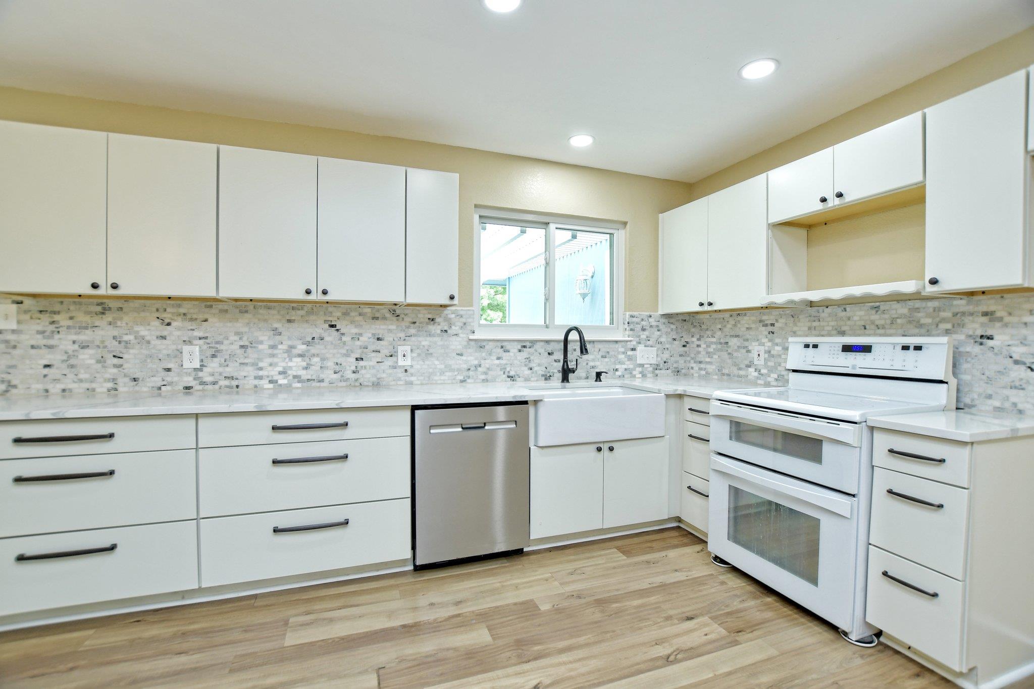 50401 Indian Creek Dr, Georgetown, TX 78626