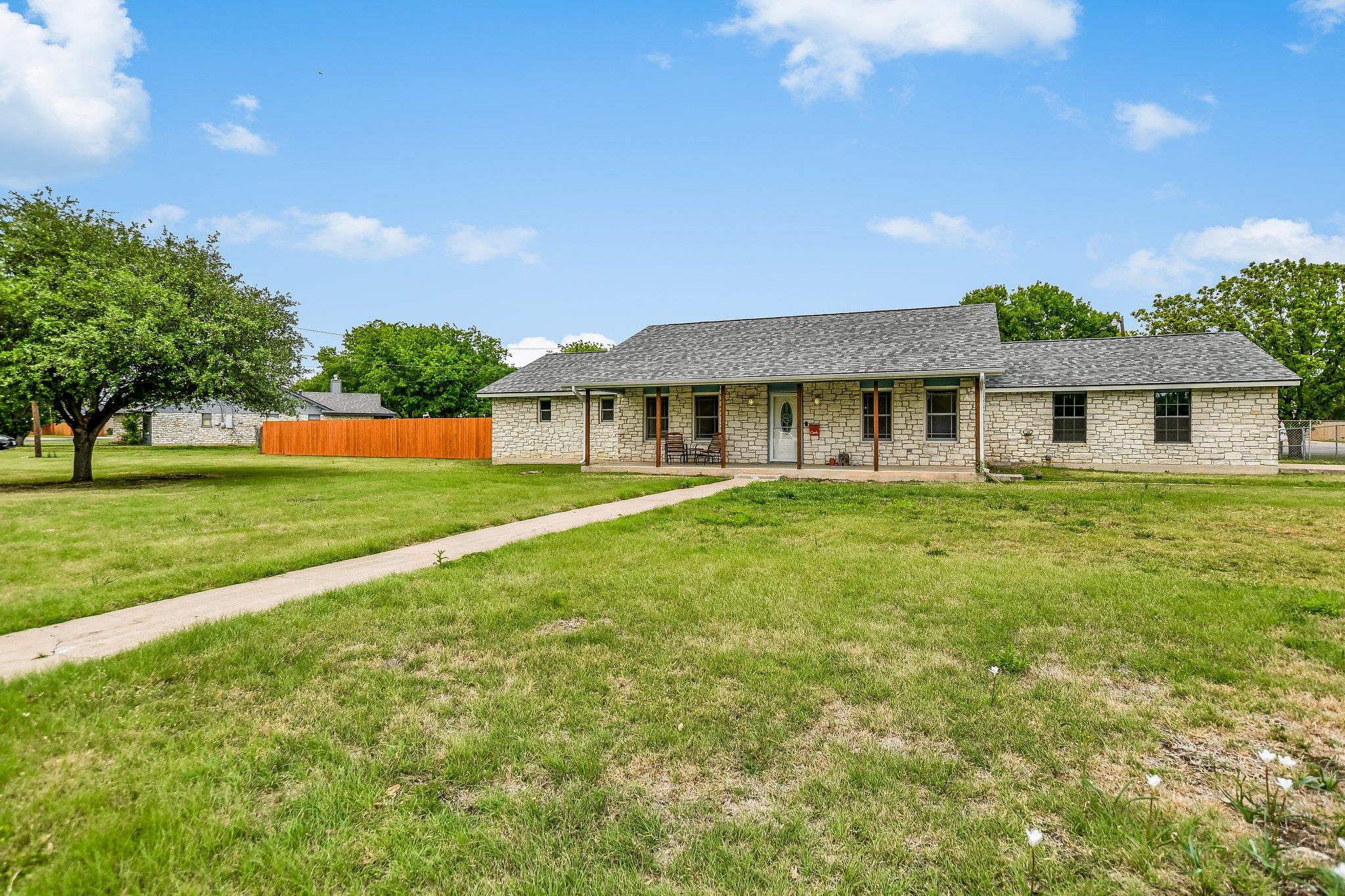 50401 Indian Creek Dr, Georgetown, TX 78626