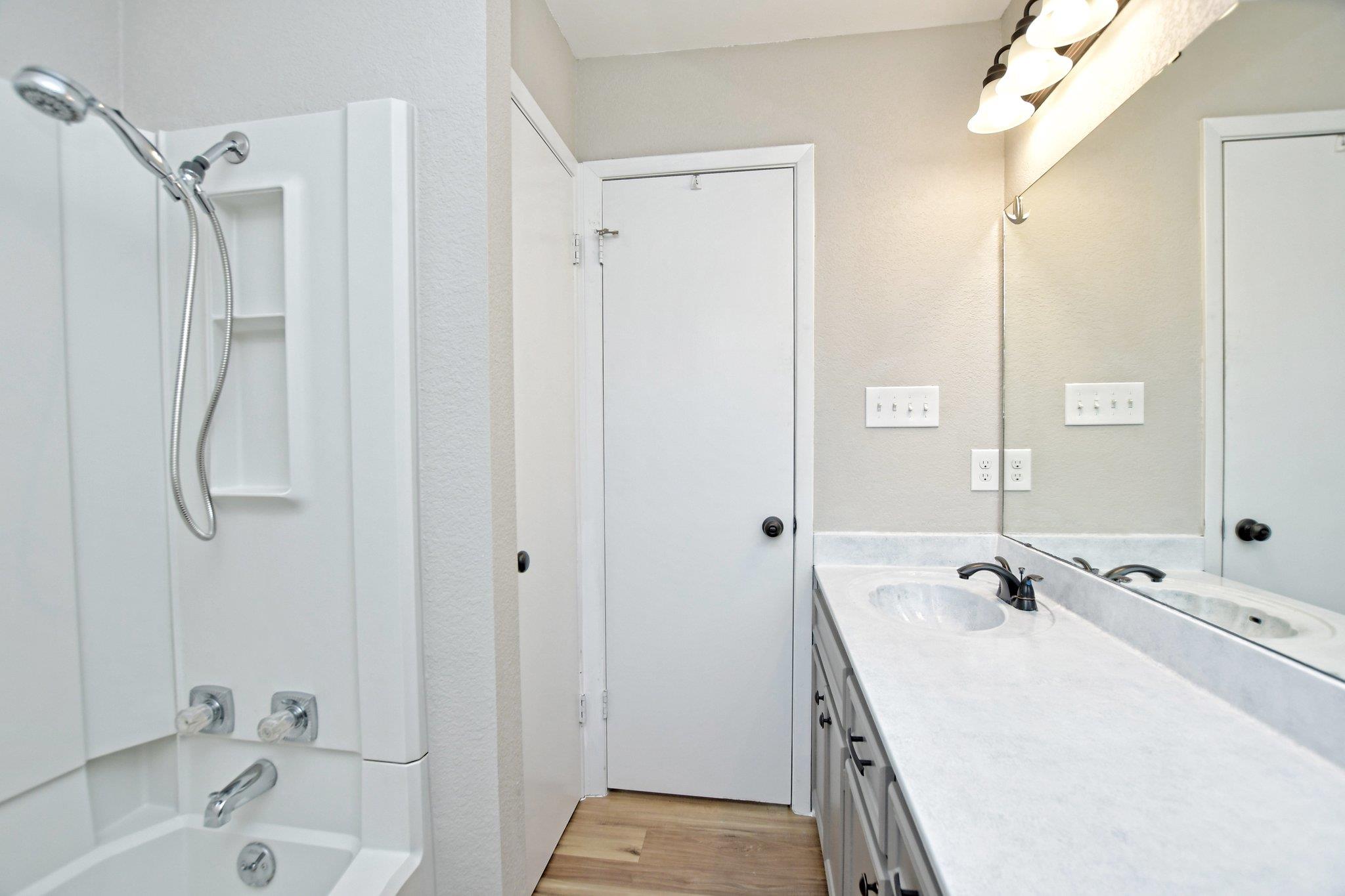 50401 Indian Creek Dr, Georgetown, TX 78626