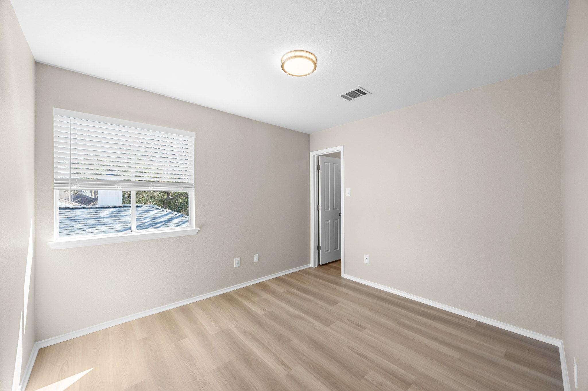 8133 Luling Ln, Austin, TX 78729