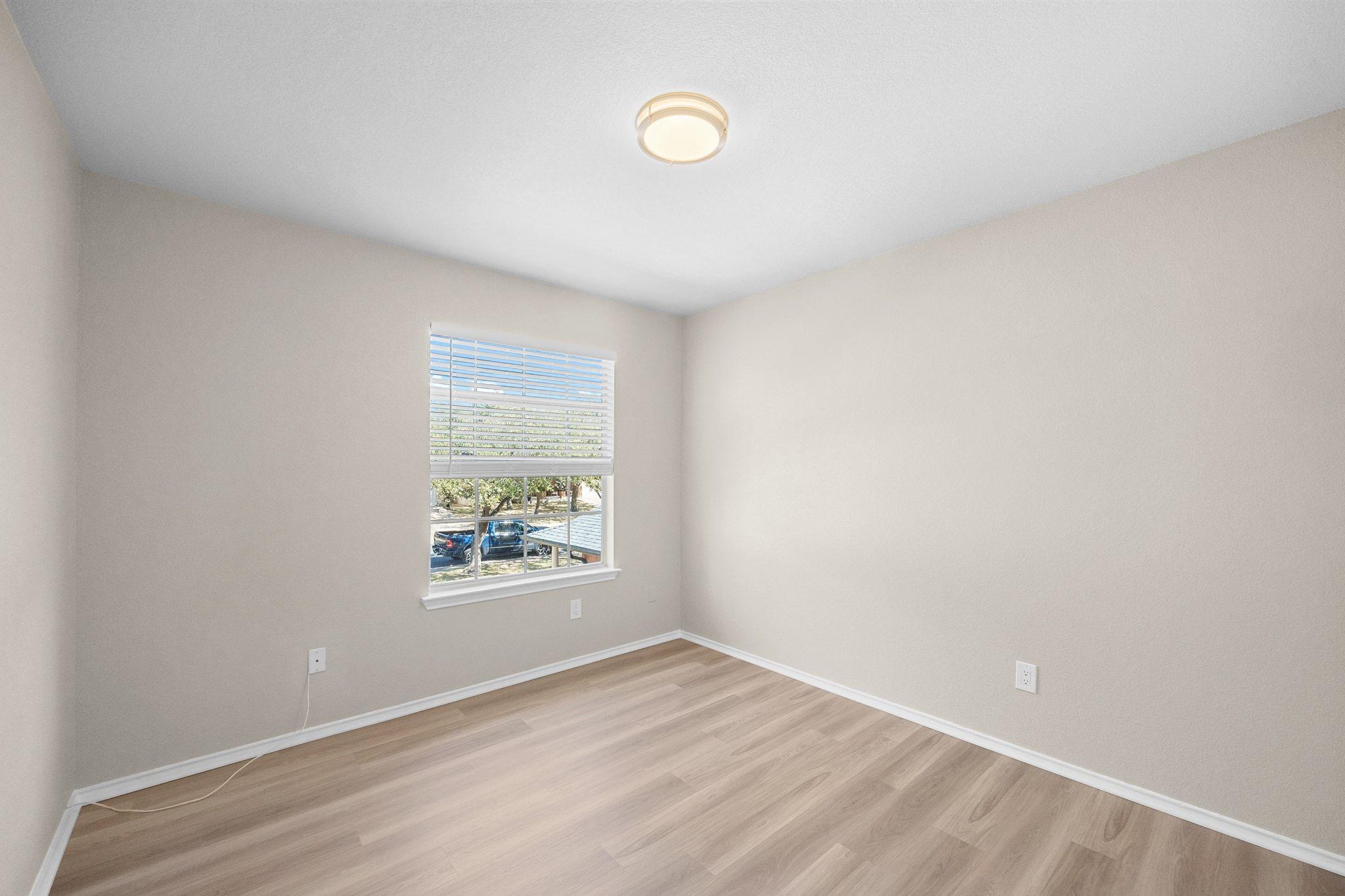 8133 Luling Ln, Austin, TX 78729