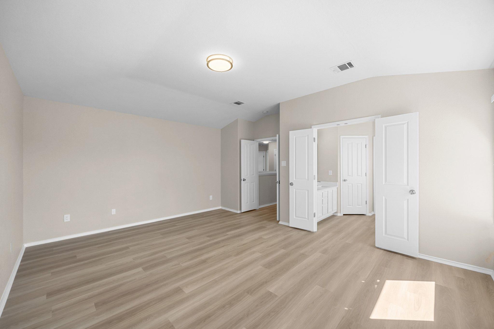 8133 Luling Ln, Austin, TX 78729