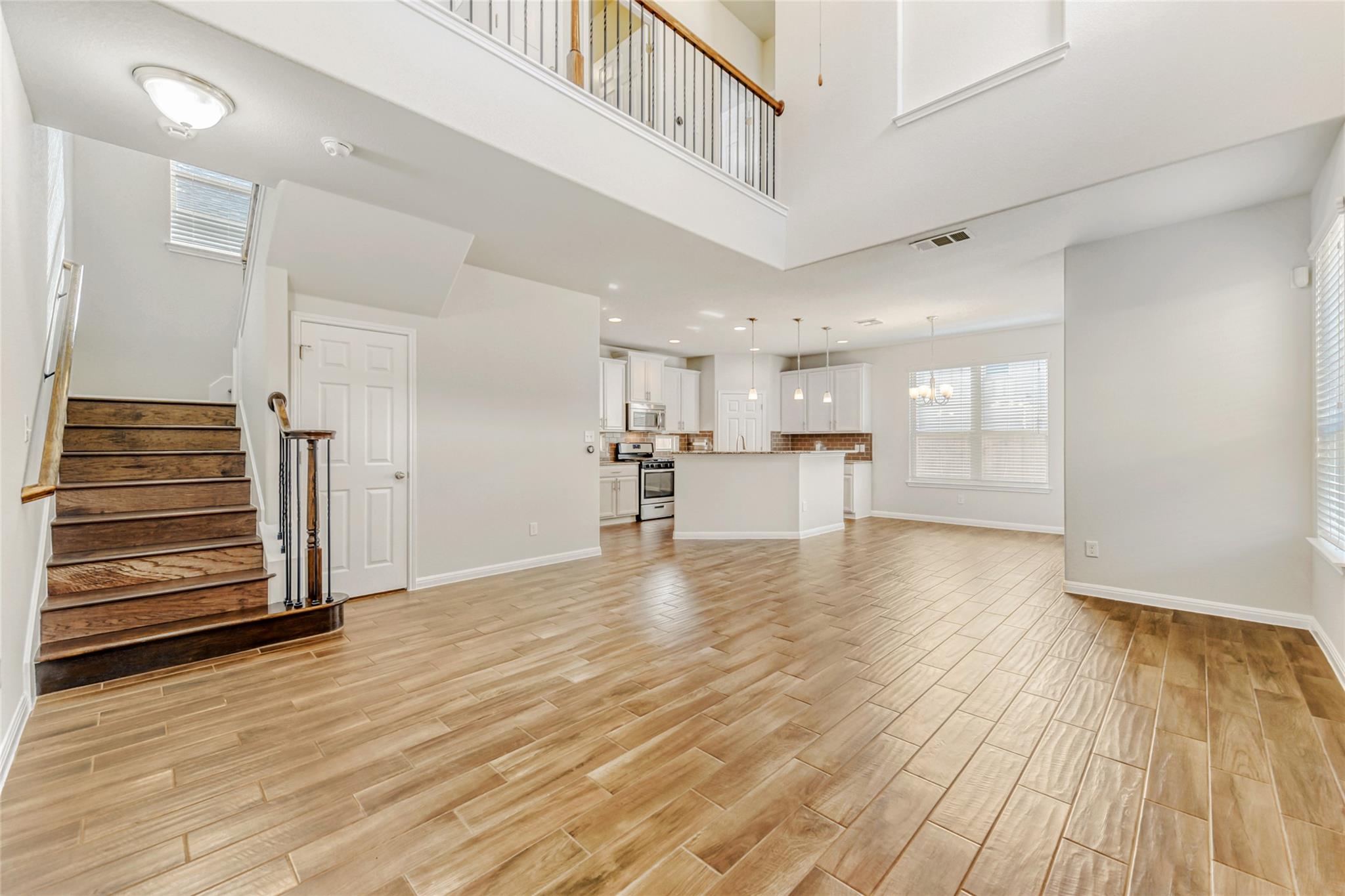 1401 Little Elm Trl # 210, Cedar Park, TX 78613