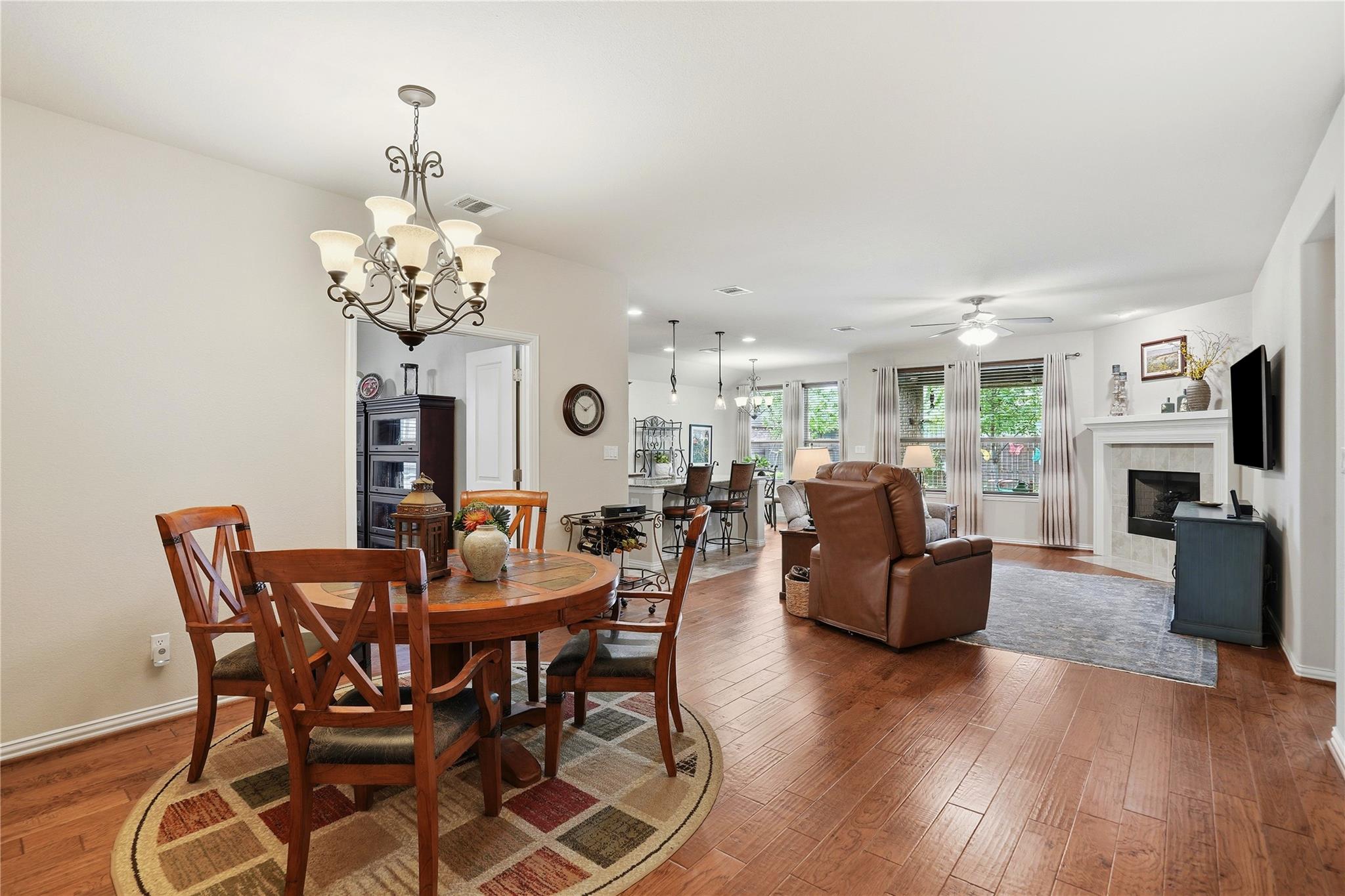 4134 Kingsley Ave, Round Rock, TX 78681