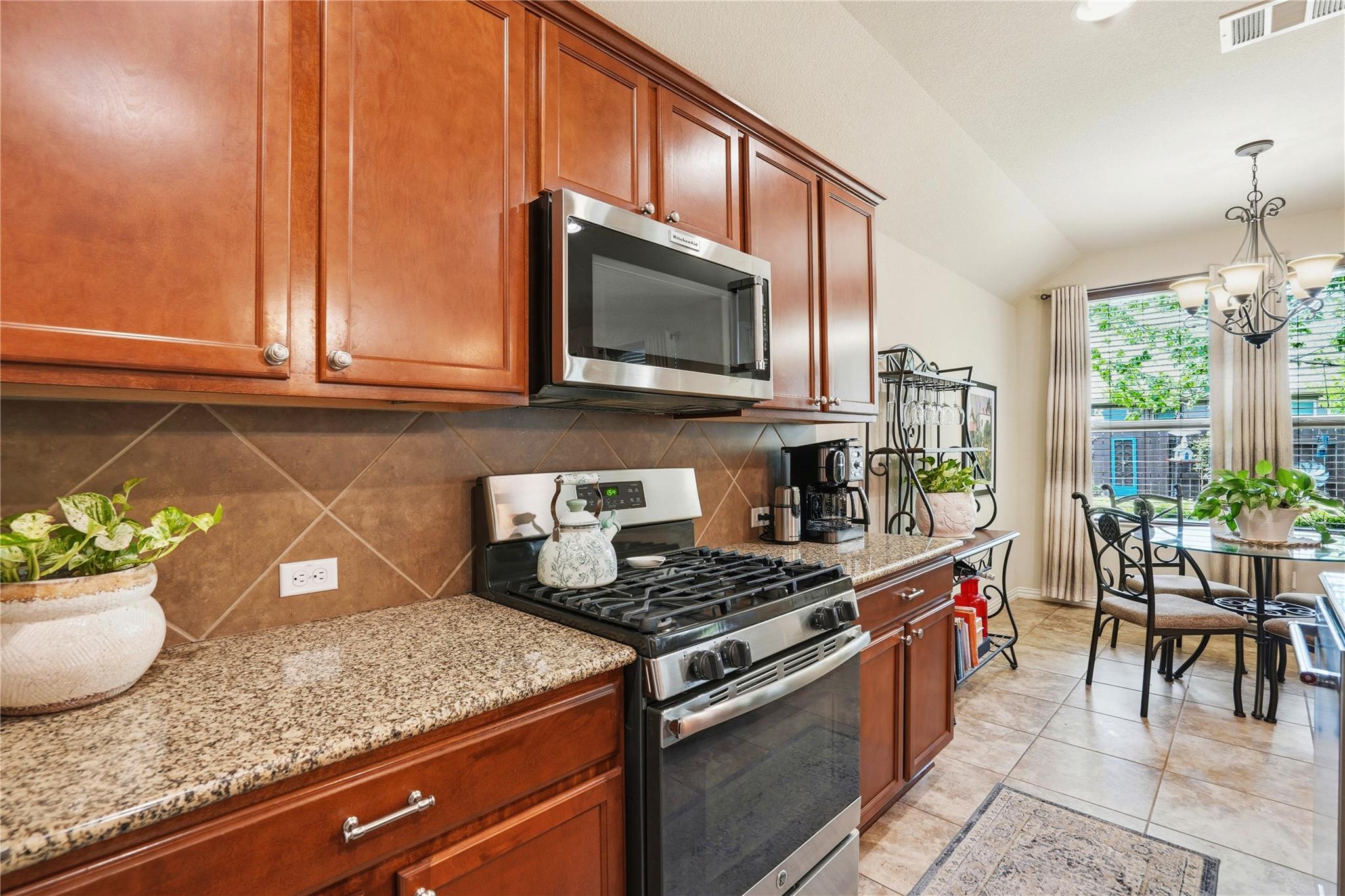 4134 Kingsley Ave, Round Rock, TX 78681