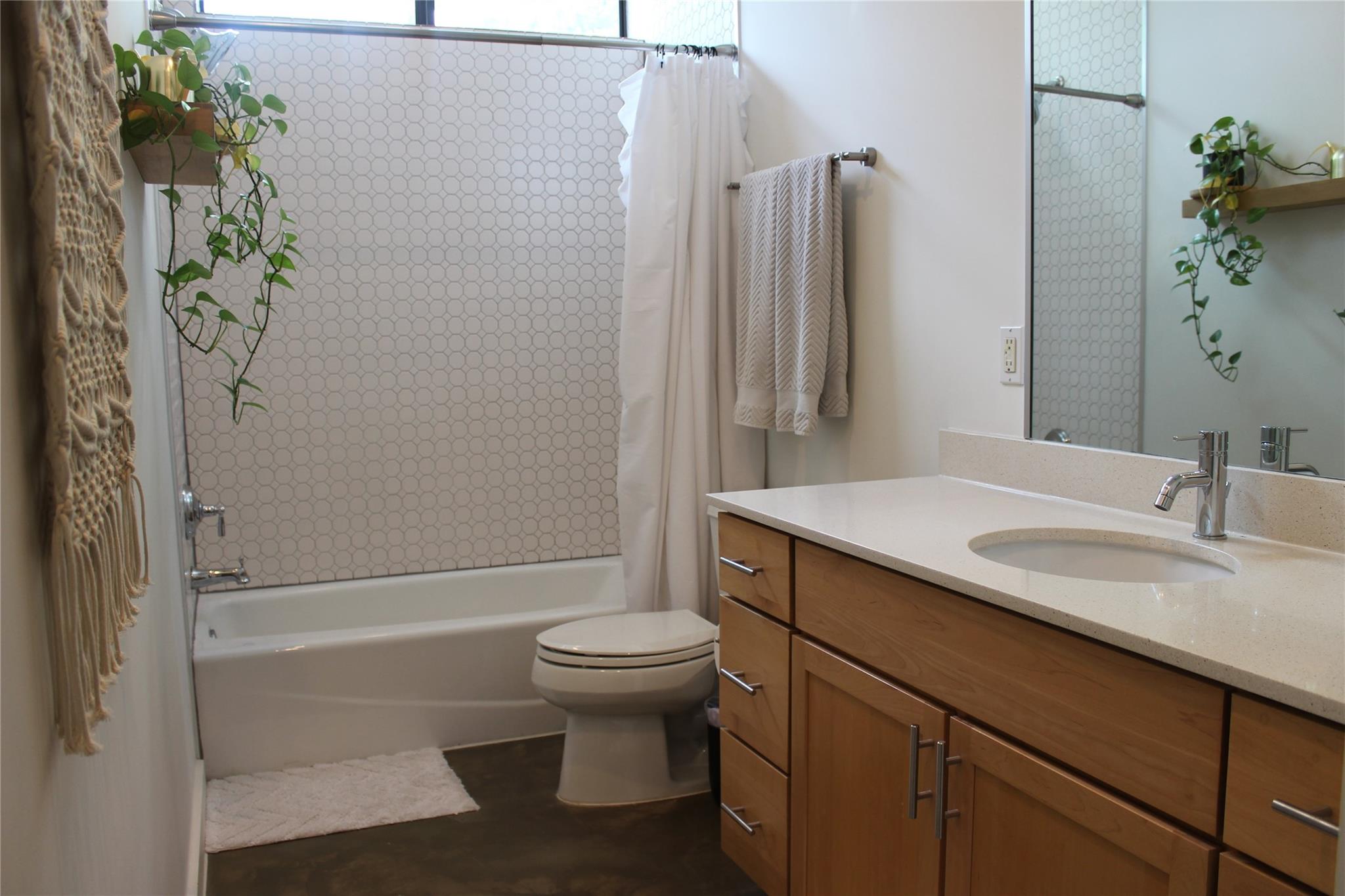 3700 Garden Villa Ln # 1, Austin, TX 78704