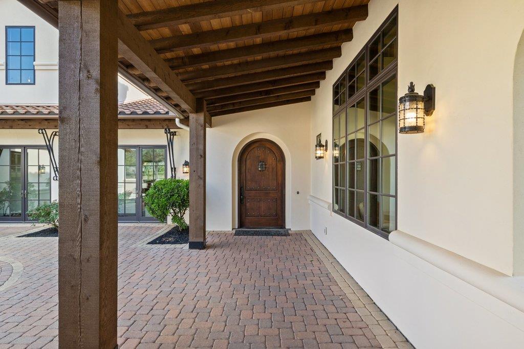 17113 Flagler Dr, Austin, TX 78738