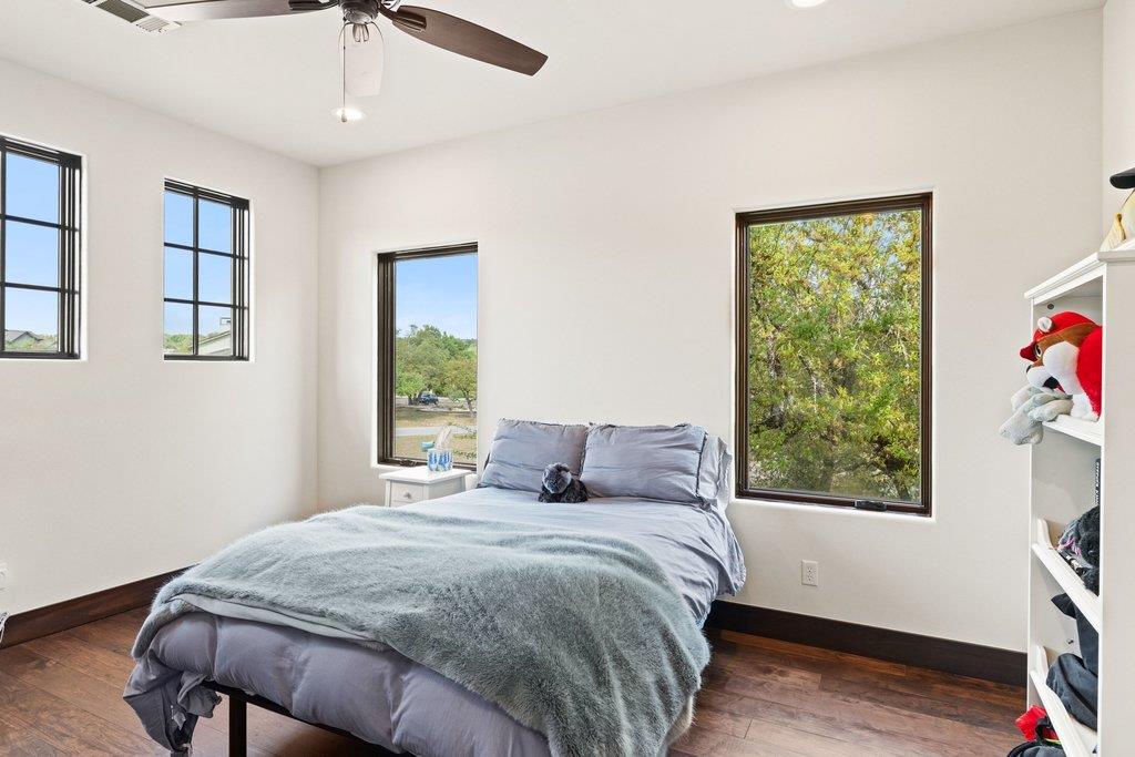 17113 Flagler Dr, Austin, TX 78738