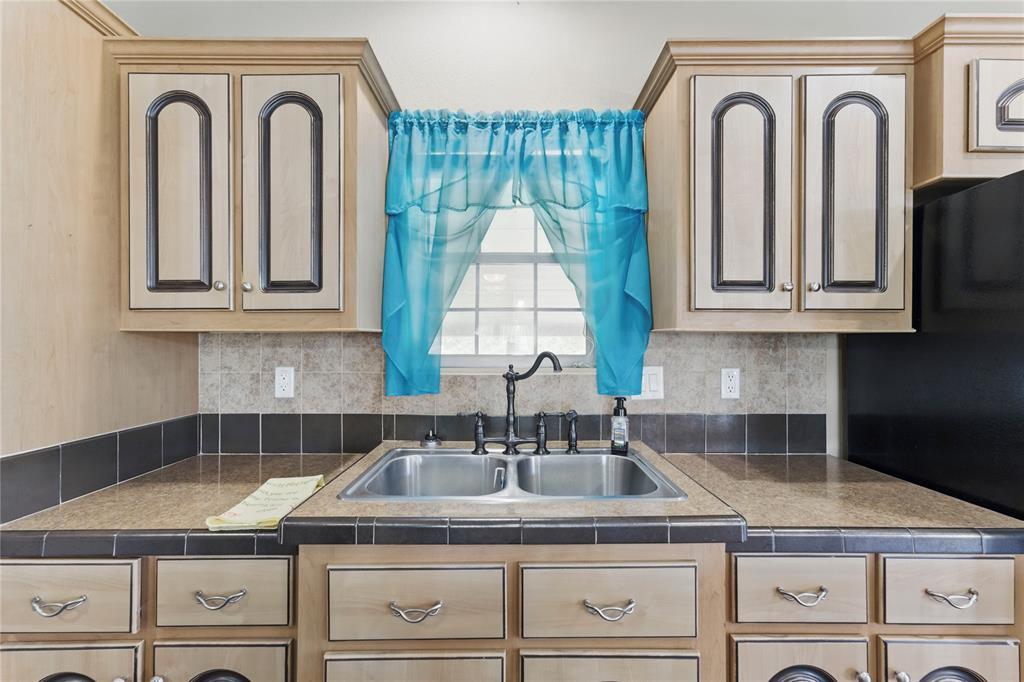 2792 Fm 535, Rosanky, TX 78953