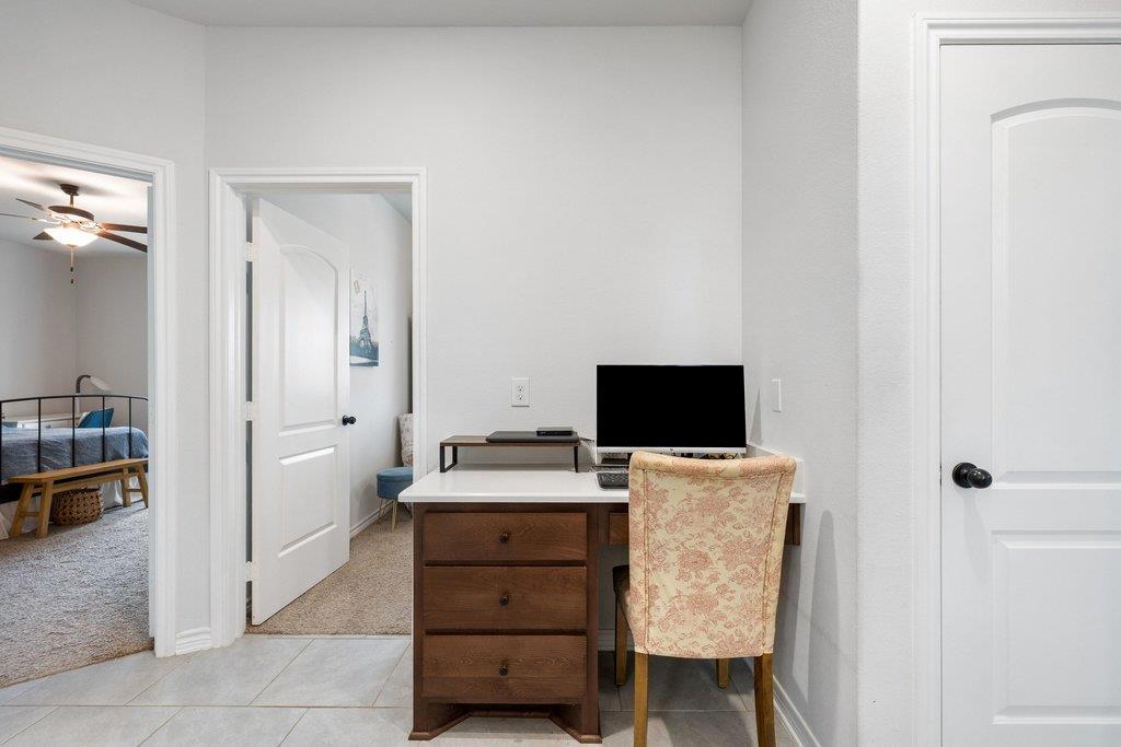 103 Leaning Oak Cir, Johnson City, TX 78636