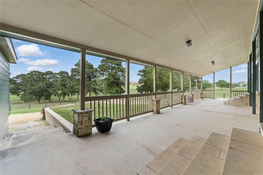 2792 Fm 535, Rosanky, TX 78953