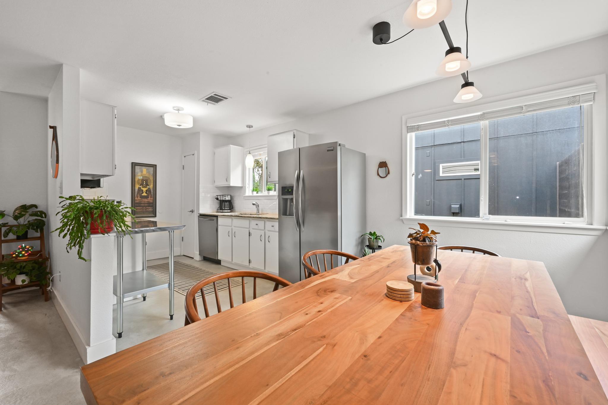 7810 Wakefield Dr, Austin, TX 78749