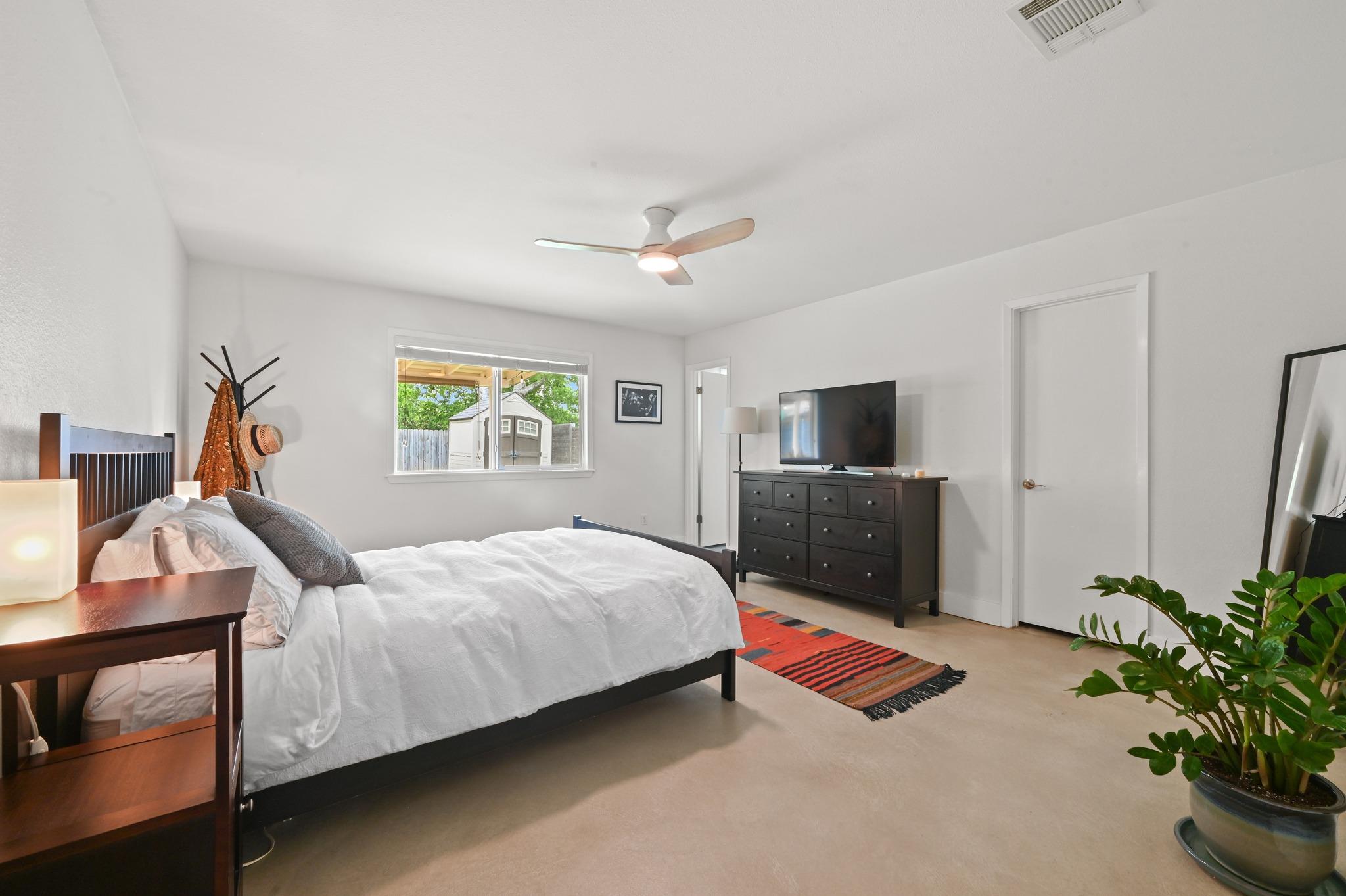 7810 Wakefield Dr, Austin, TX 78749