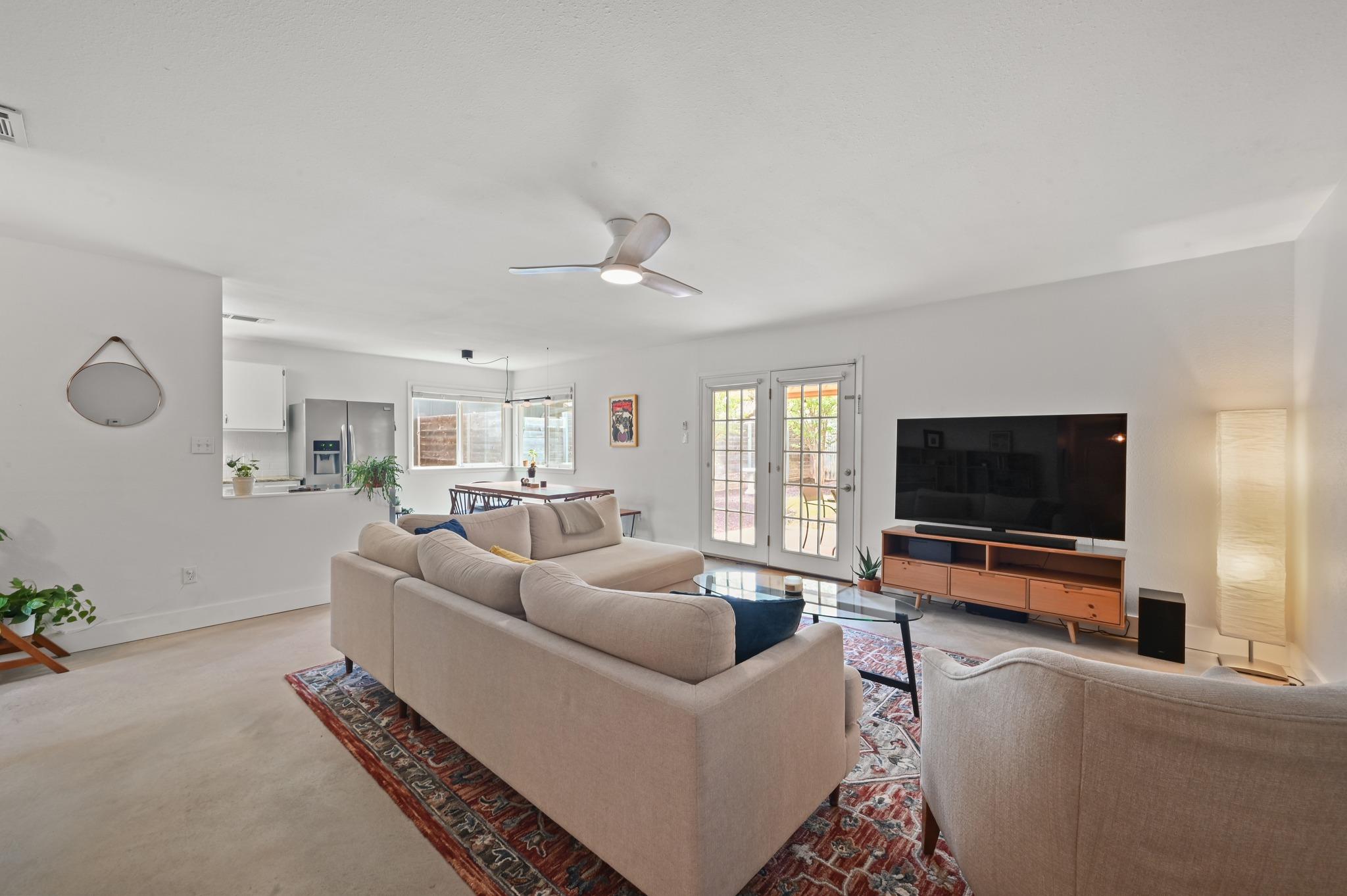 7810 Wakefield Dr, Austin, TX 78749