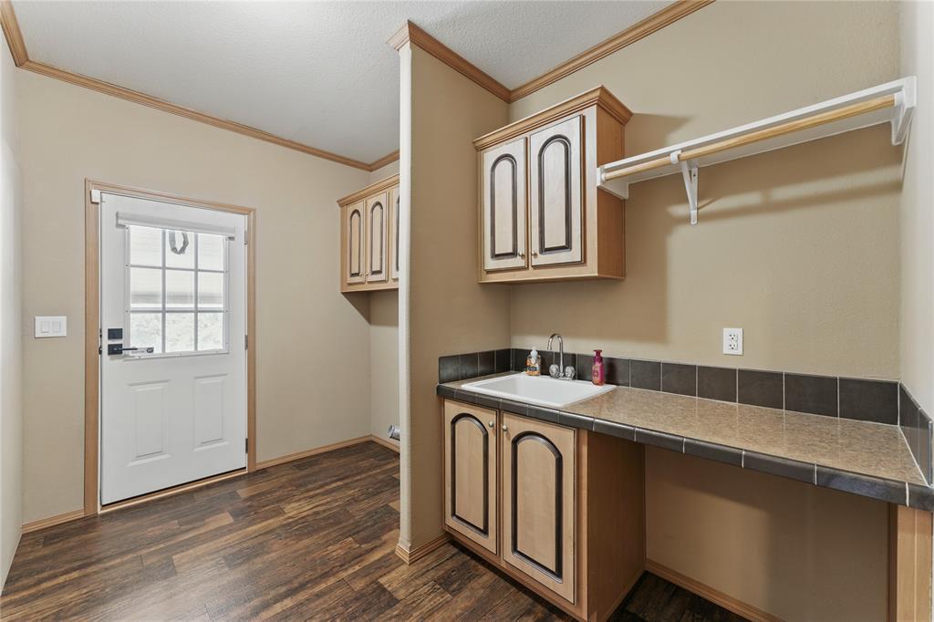 2792 Fm 535, Rosanky, TX 78953