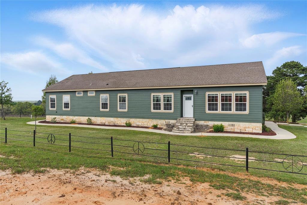 2792 Fm 535, Rosanky, TX 78953