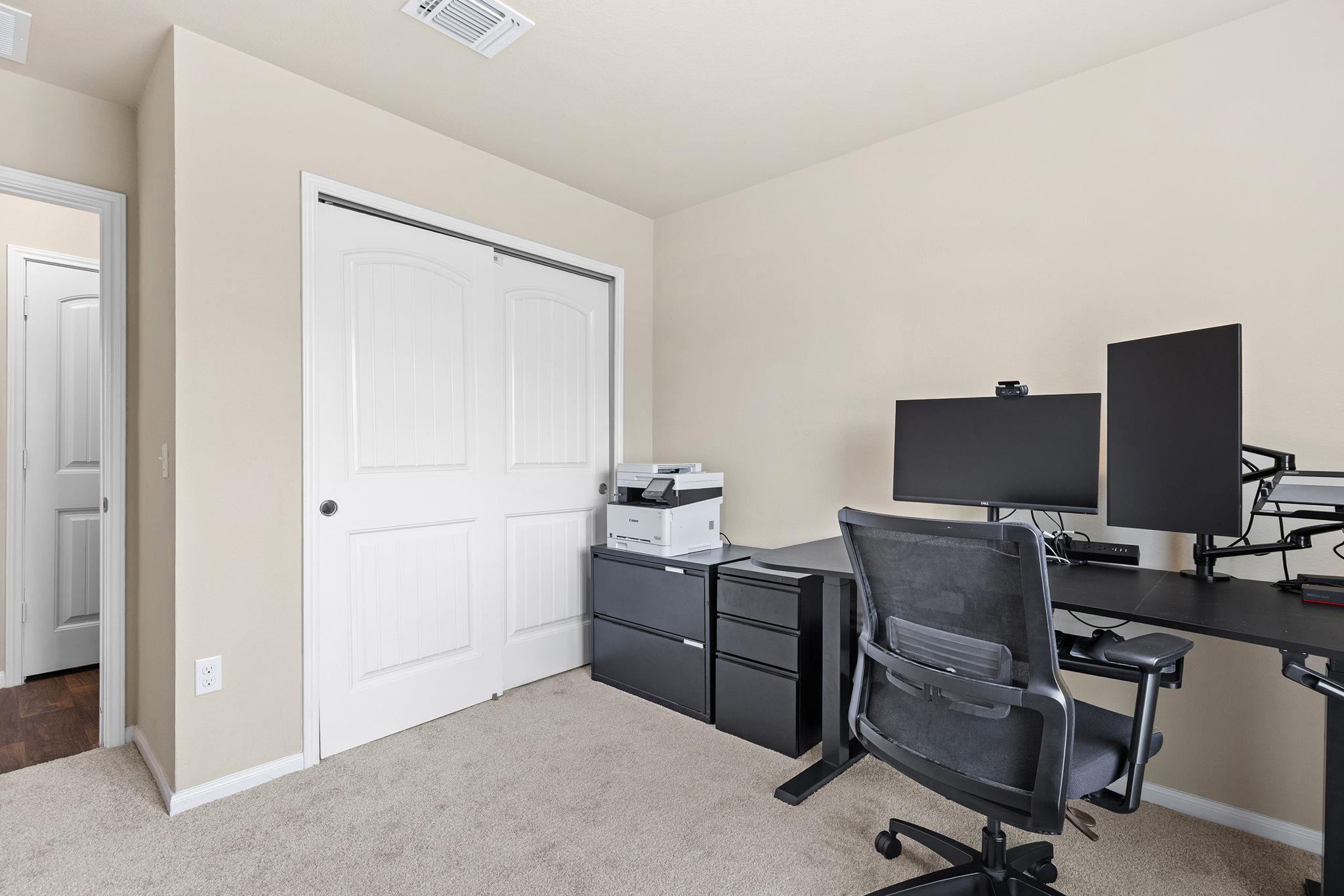 404 Cassandra Dr, Hutto, TX 78634