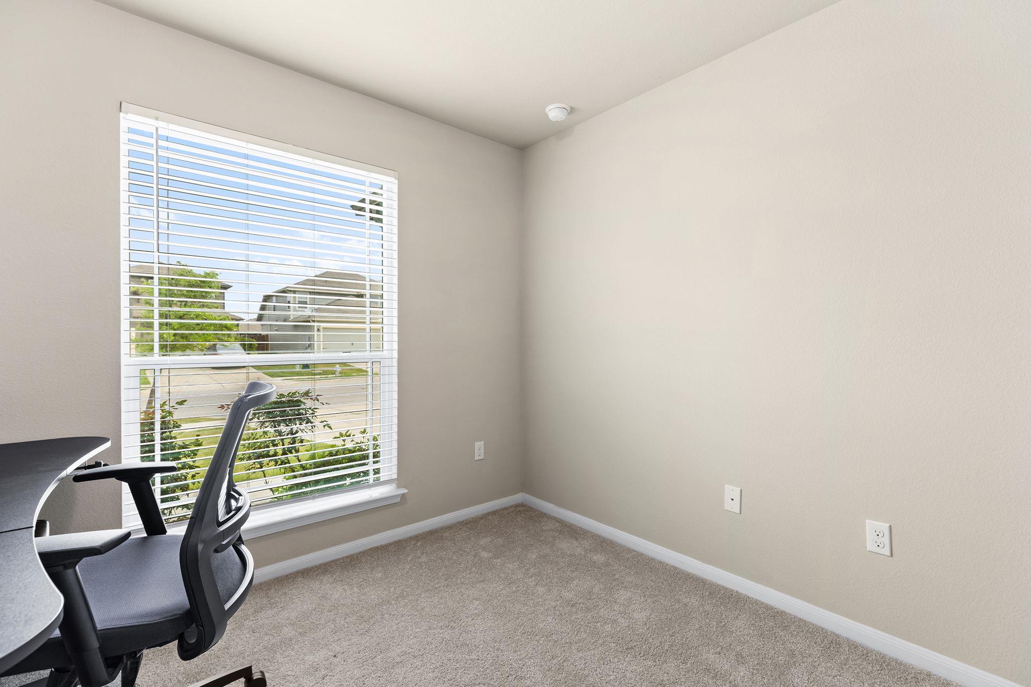 404 Cassandra Dr, Hutto, TX 78634