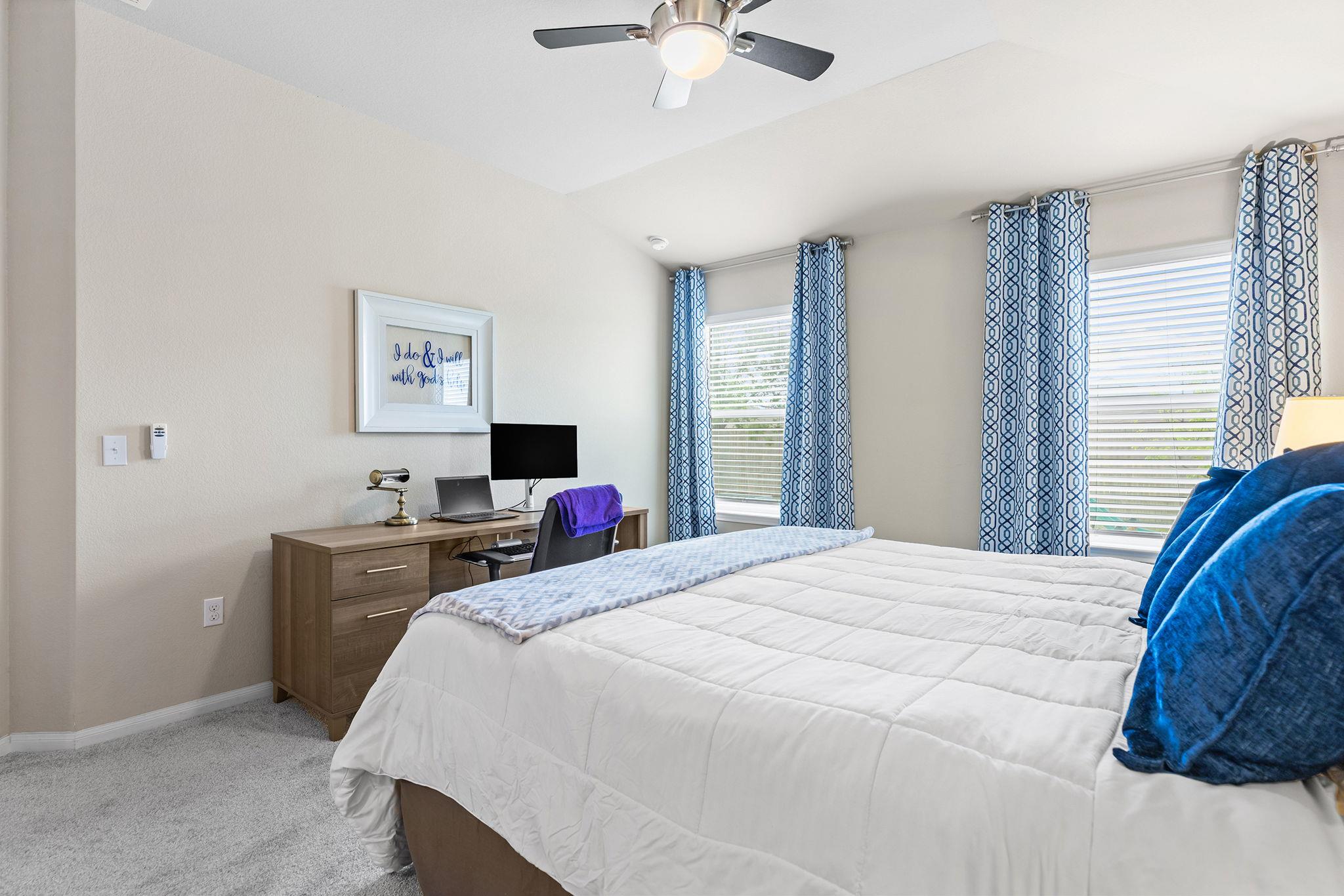 404 Cassandra Dr, Hutto, TX 78634