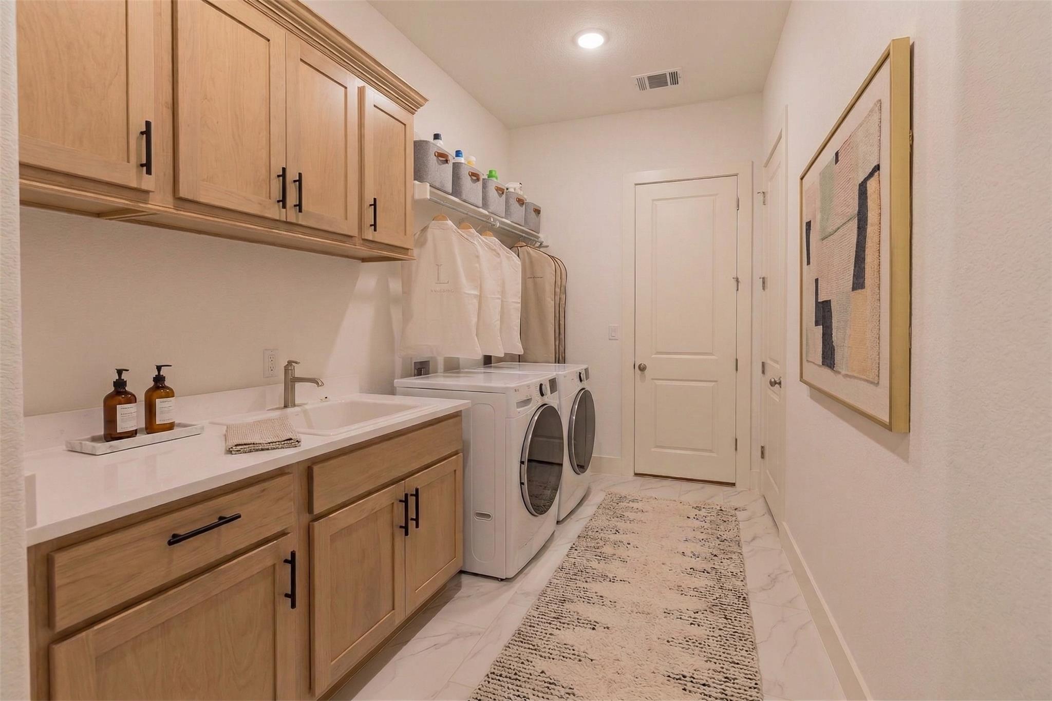 236 Egret Ln, Austin, TX 78737