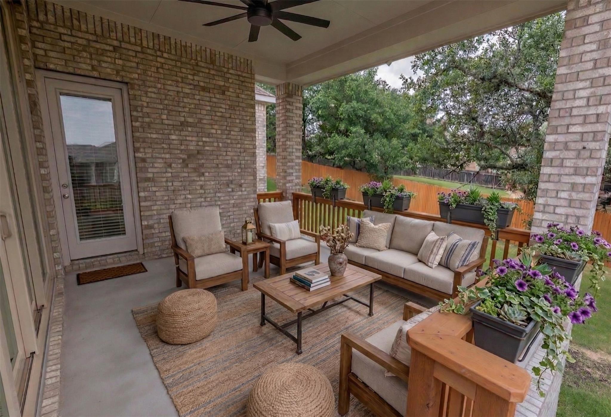 236 Egret Ln, Austin, TX 78737