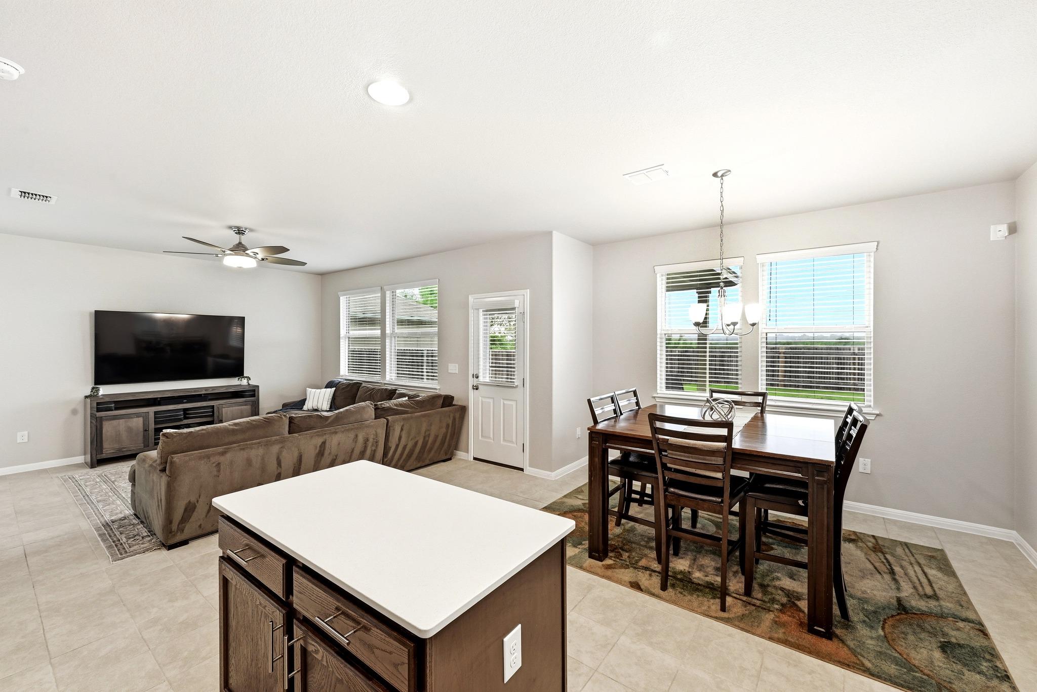 281 Guemal Rd, Buda, TX 78610