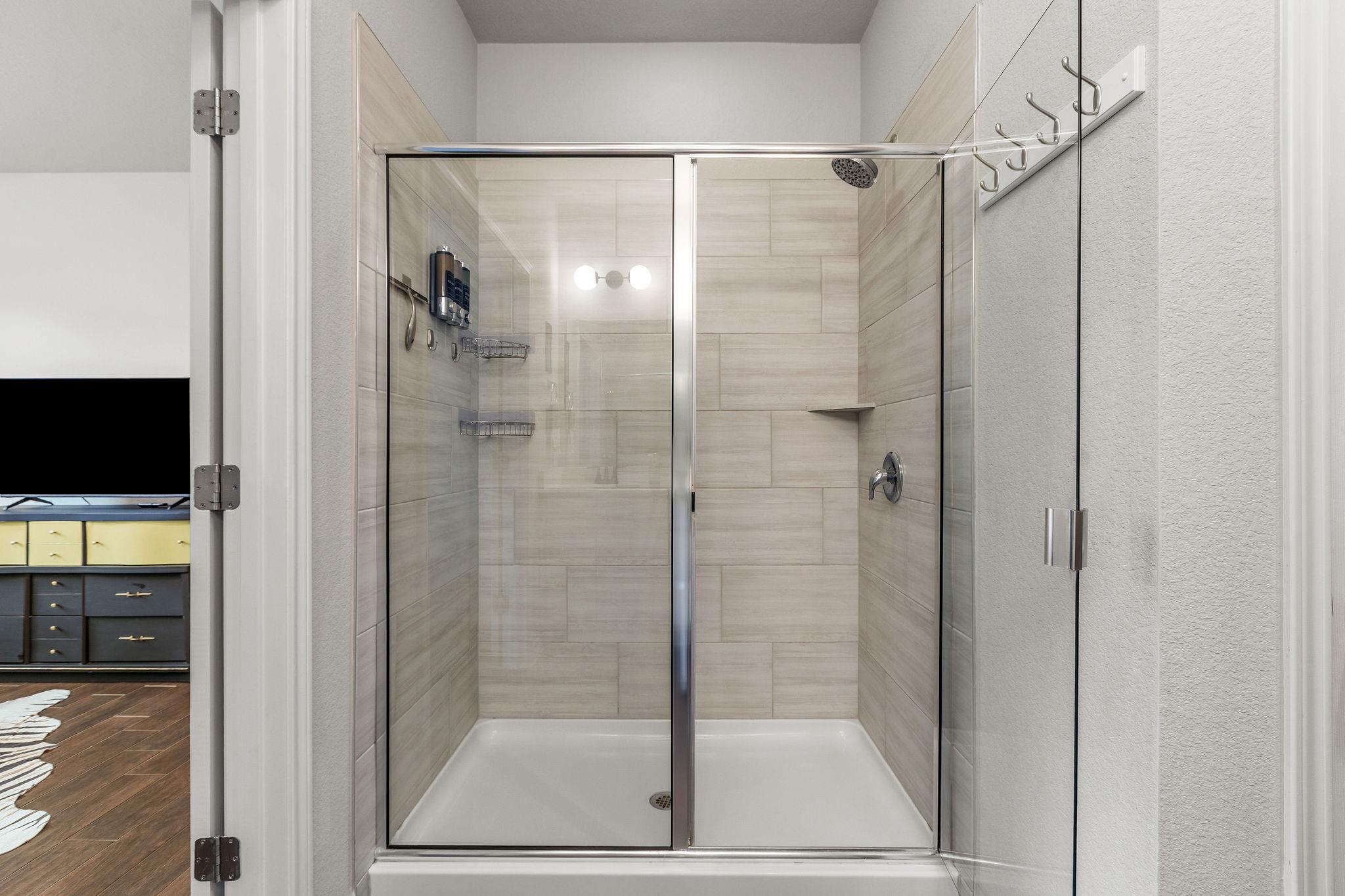 707 Eves Necklace Dr, Buda, TX 78610