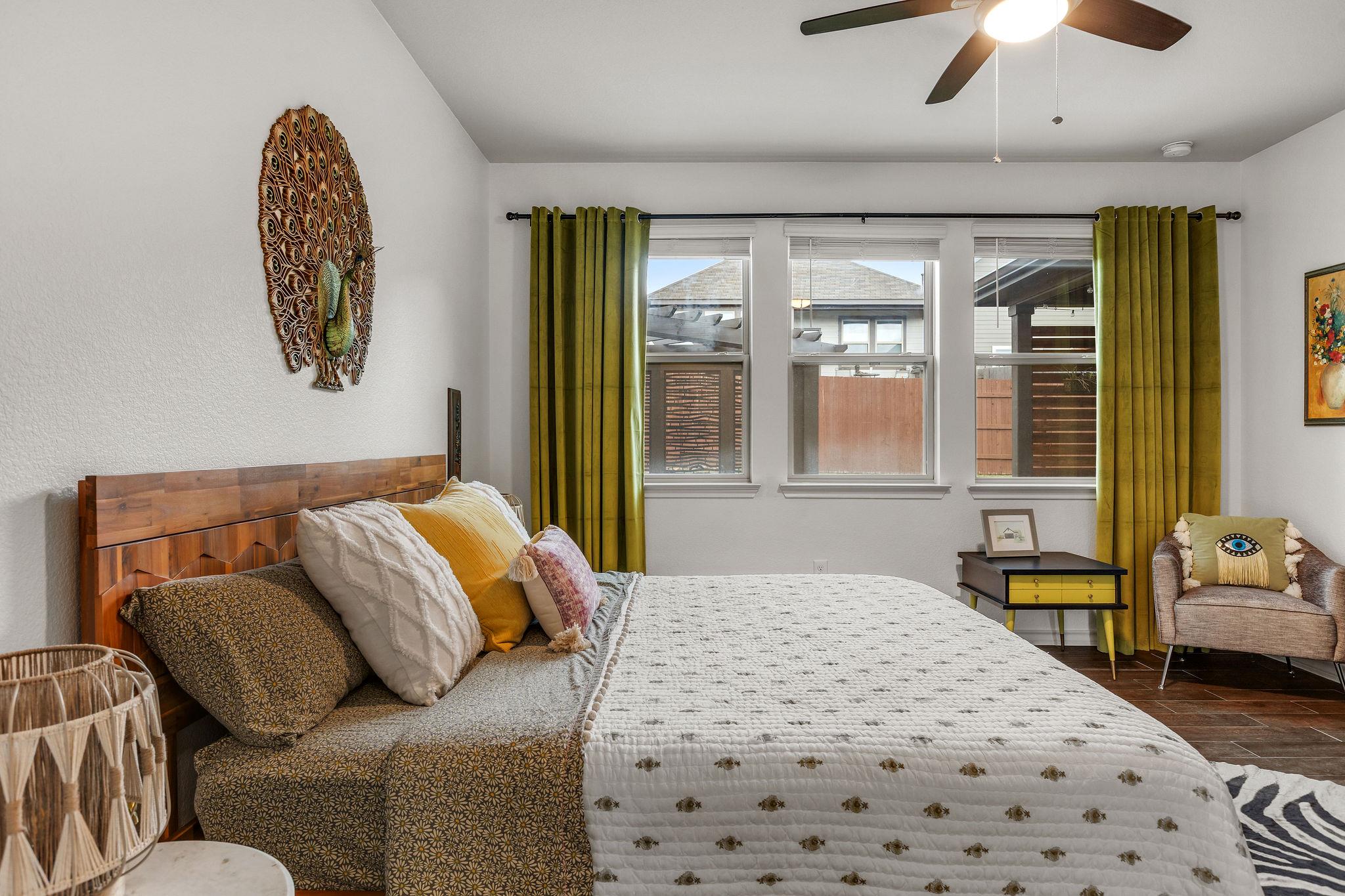 707 Eves Necklace Dr, Buda, TX 78610