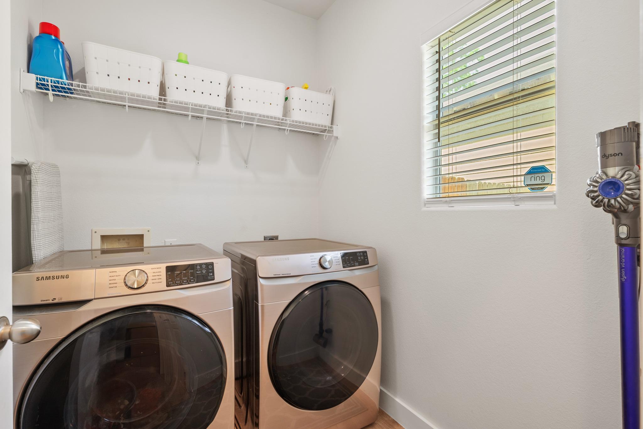 2121 Amur Dr, Austin, TX 78745