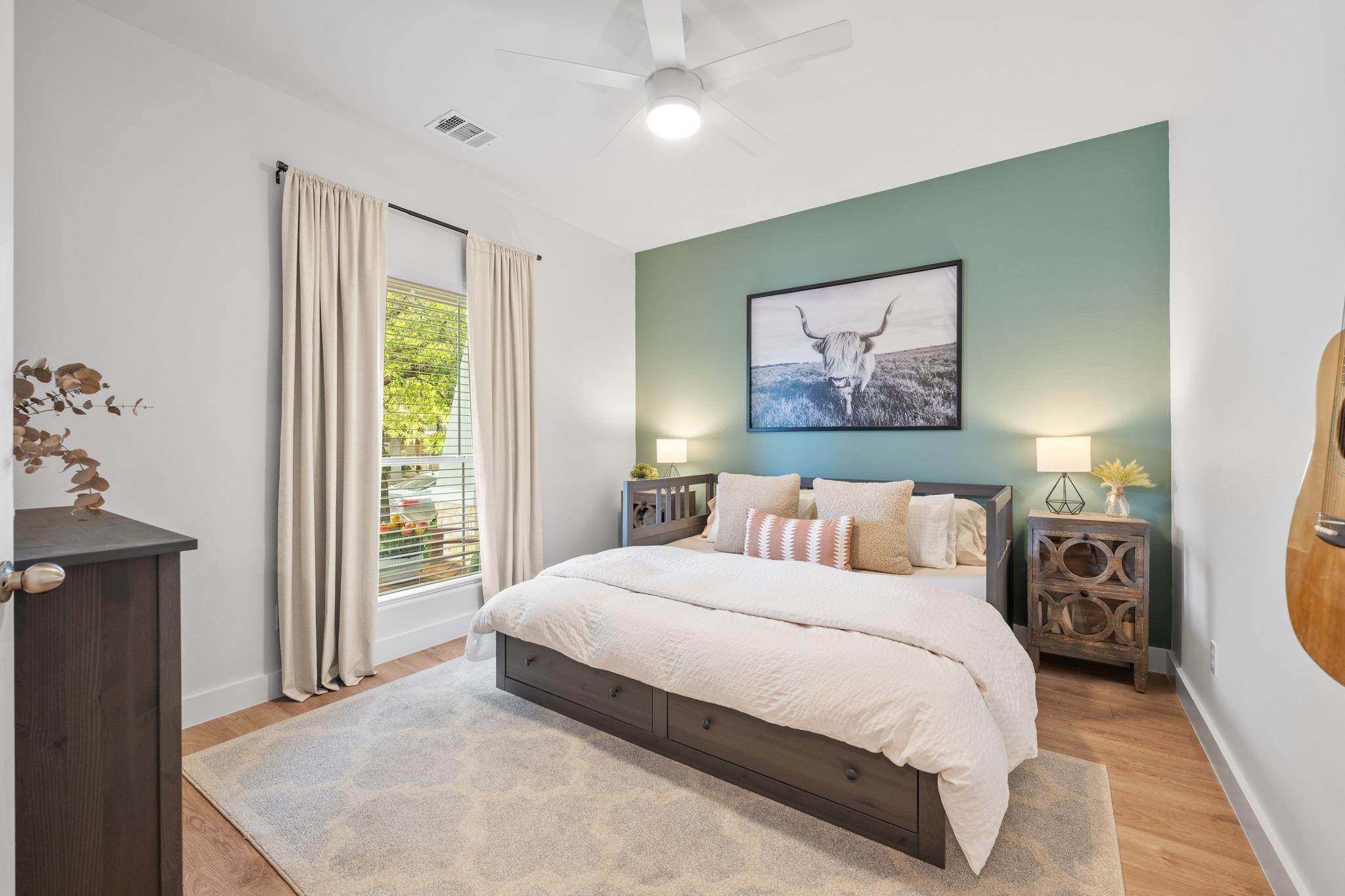 2121 Amur Dr, Austin, TX 78745