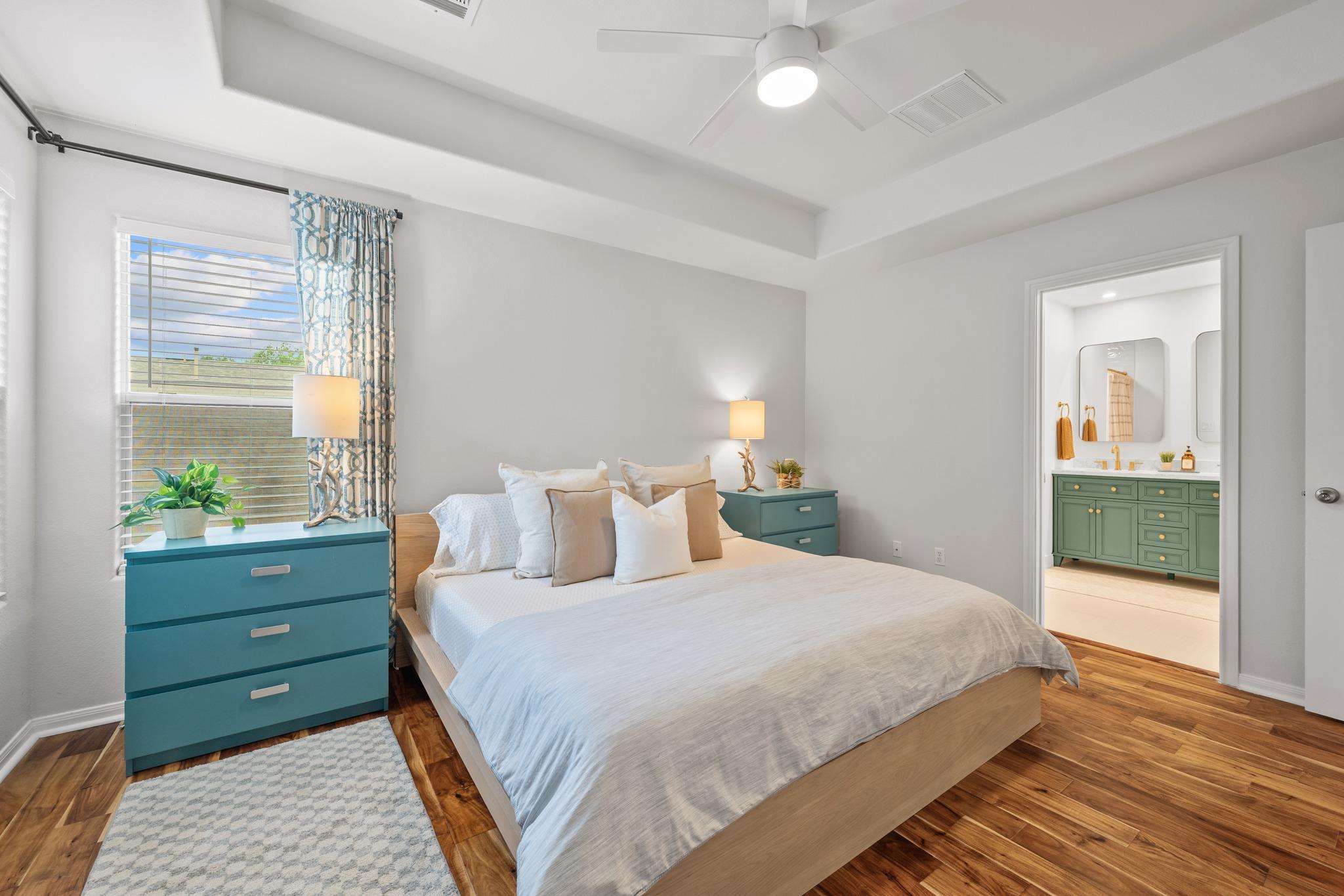 2121 Amur Dr, Austin, TX 78745