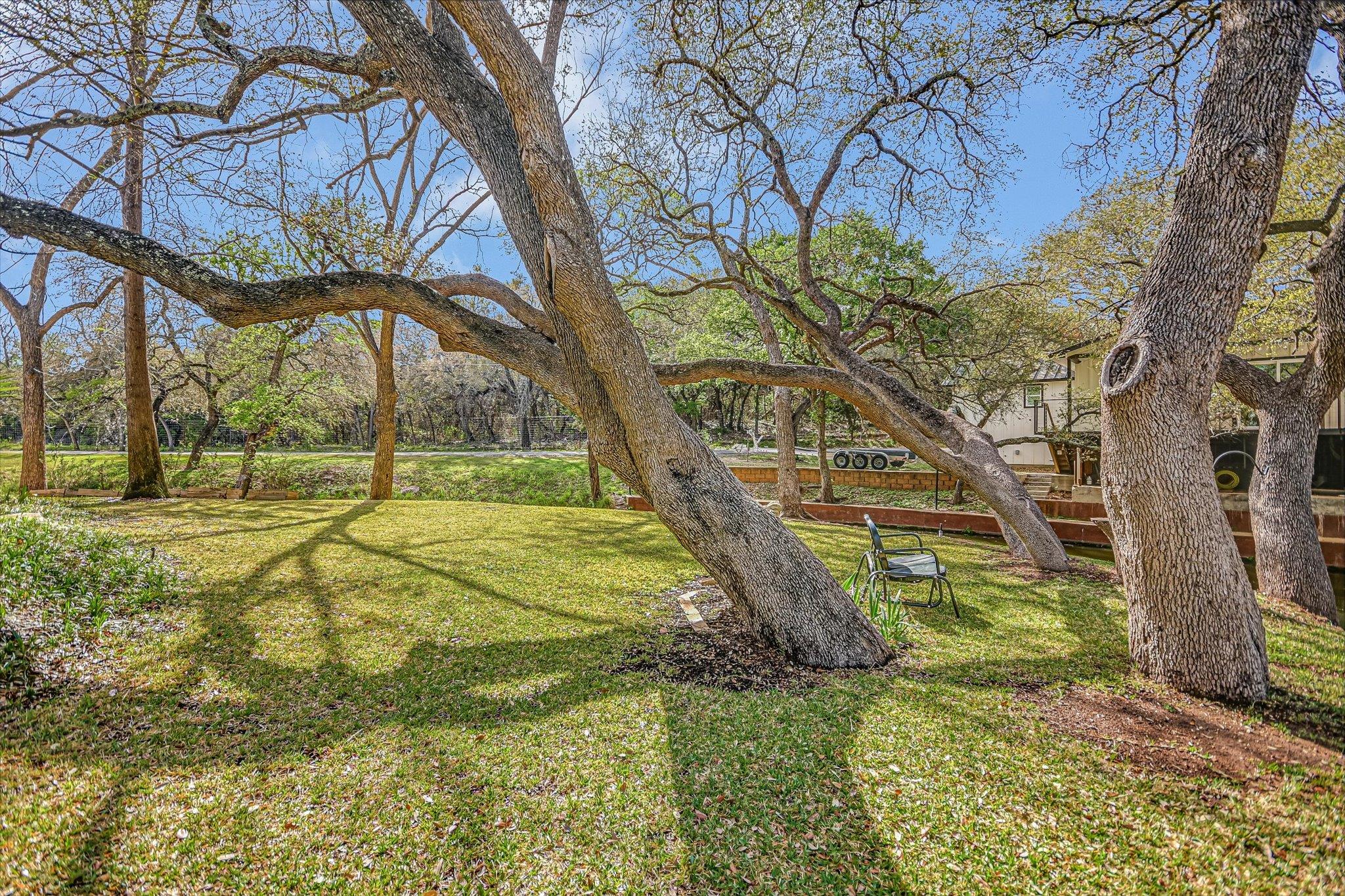 611 Thurman Cir, Kingsland, TX 78639