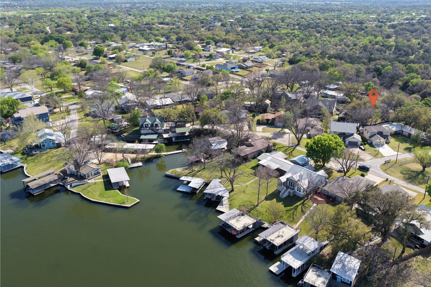 611 Thurman Cir, Kingsland, TX 78639