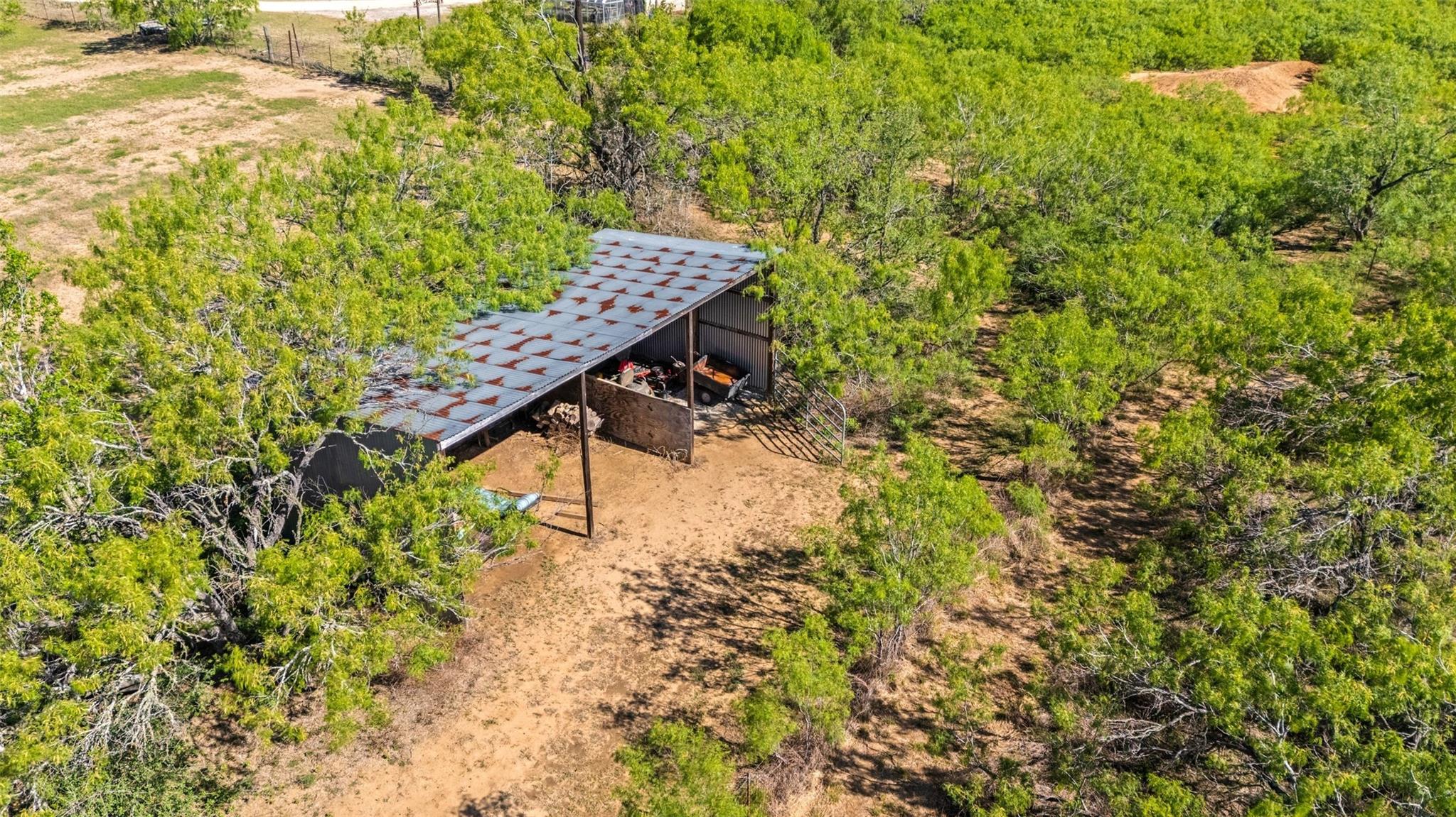 399 Upper Elgin River Rd, Elgin, TX 78621