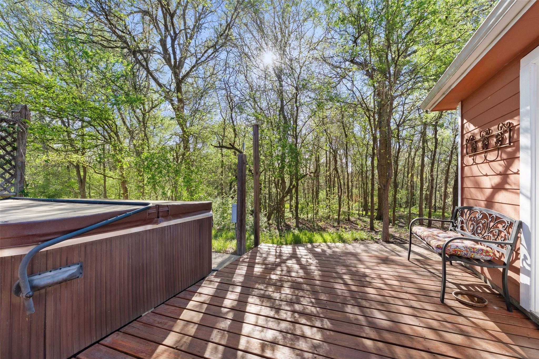 399 Upper Elgin River Rd, Elgin, TX 78621